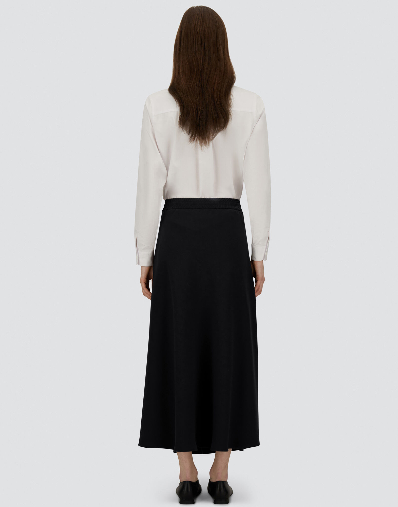 SKIRT IN MATT CREPE SATIN