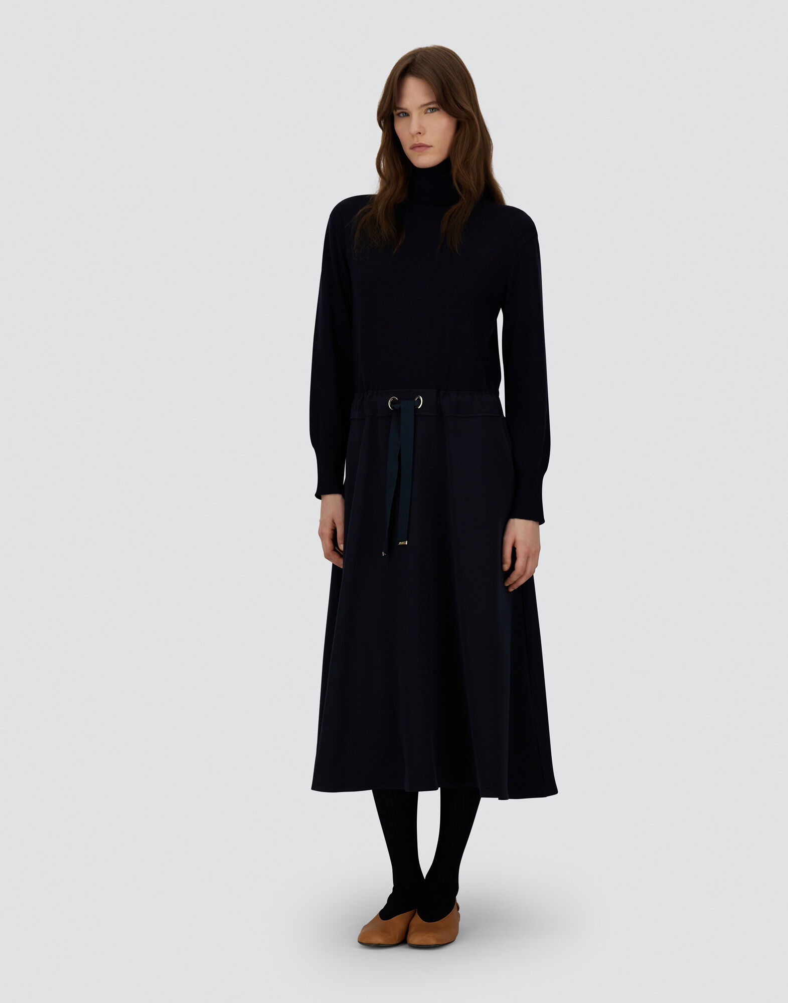 DRESS IN LIGHT WOOL G.14