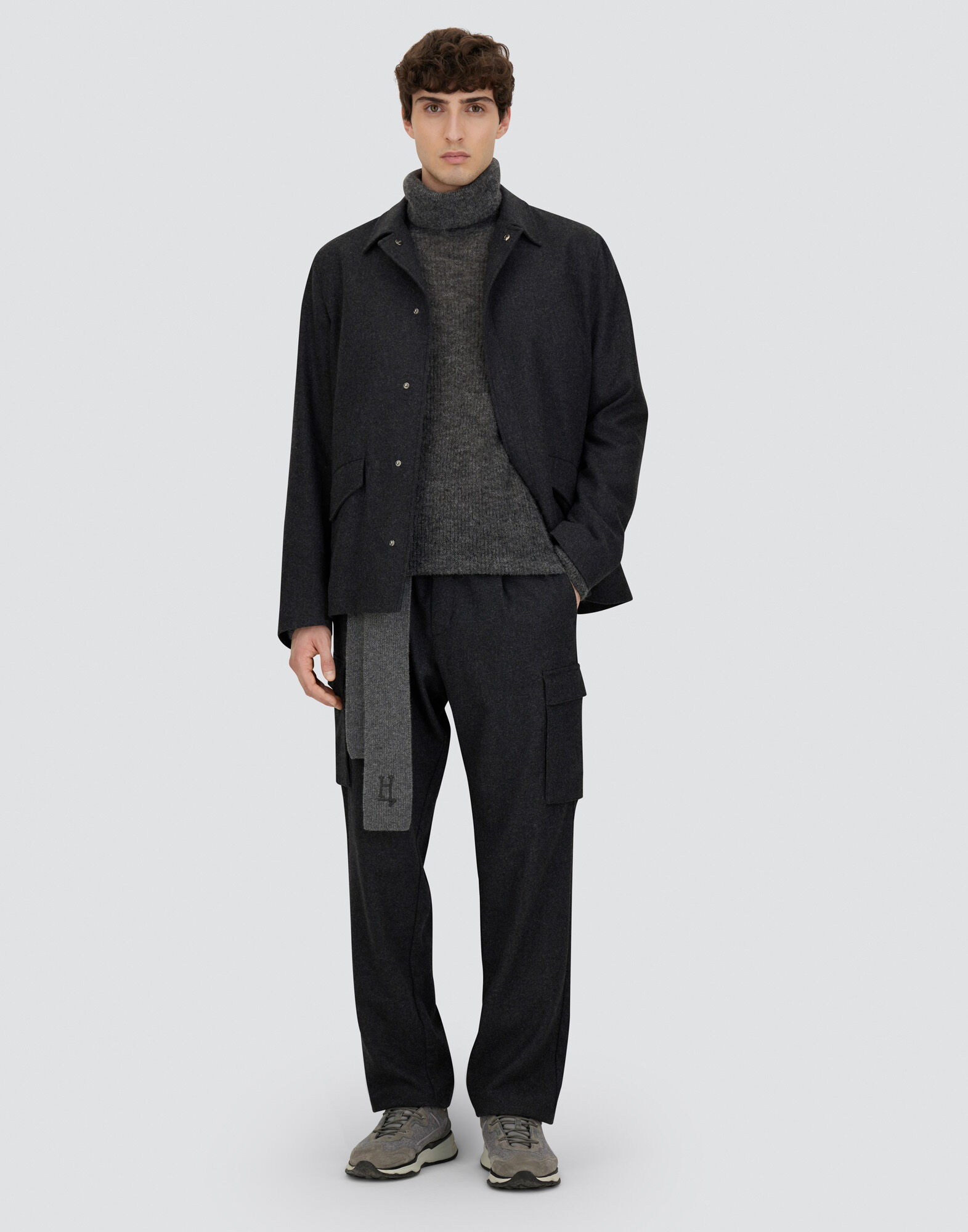 CARGO TROUSERS IN WOOL FLANNEL