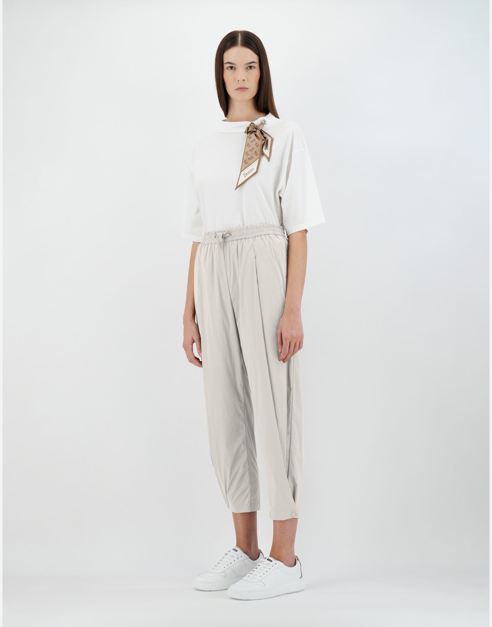 TROUSERS IN LIGHT NYLON STRETCH