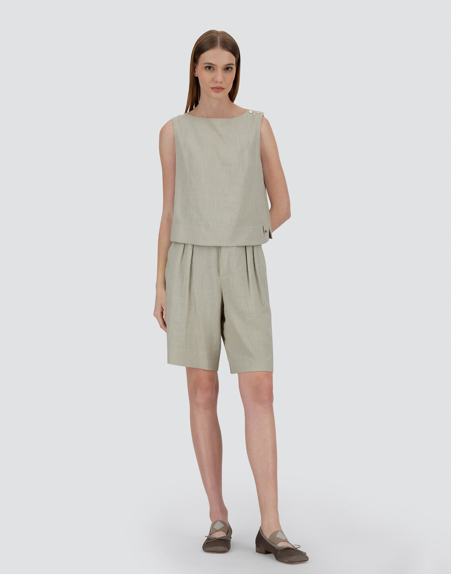 LINEN-BLEND TOP