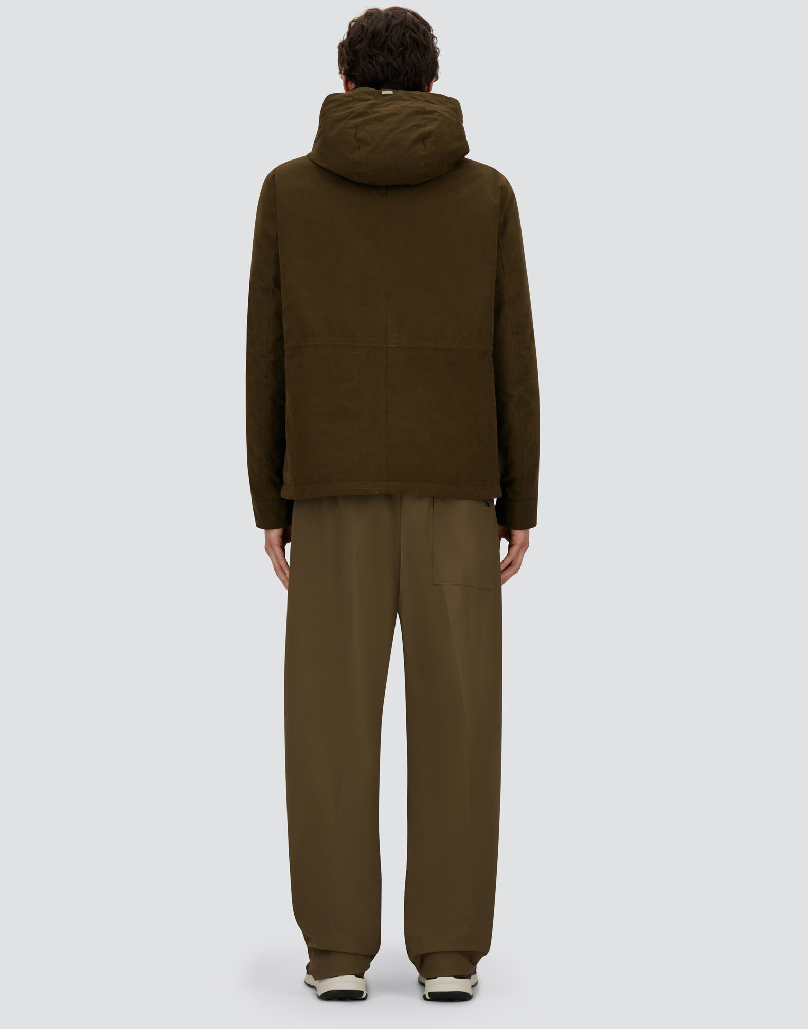 SHORT PARKA IN WAXED TECH COTTON