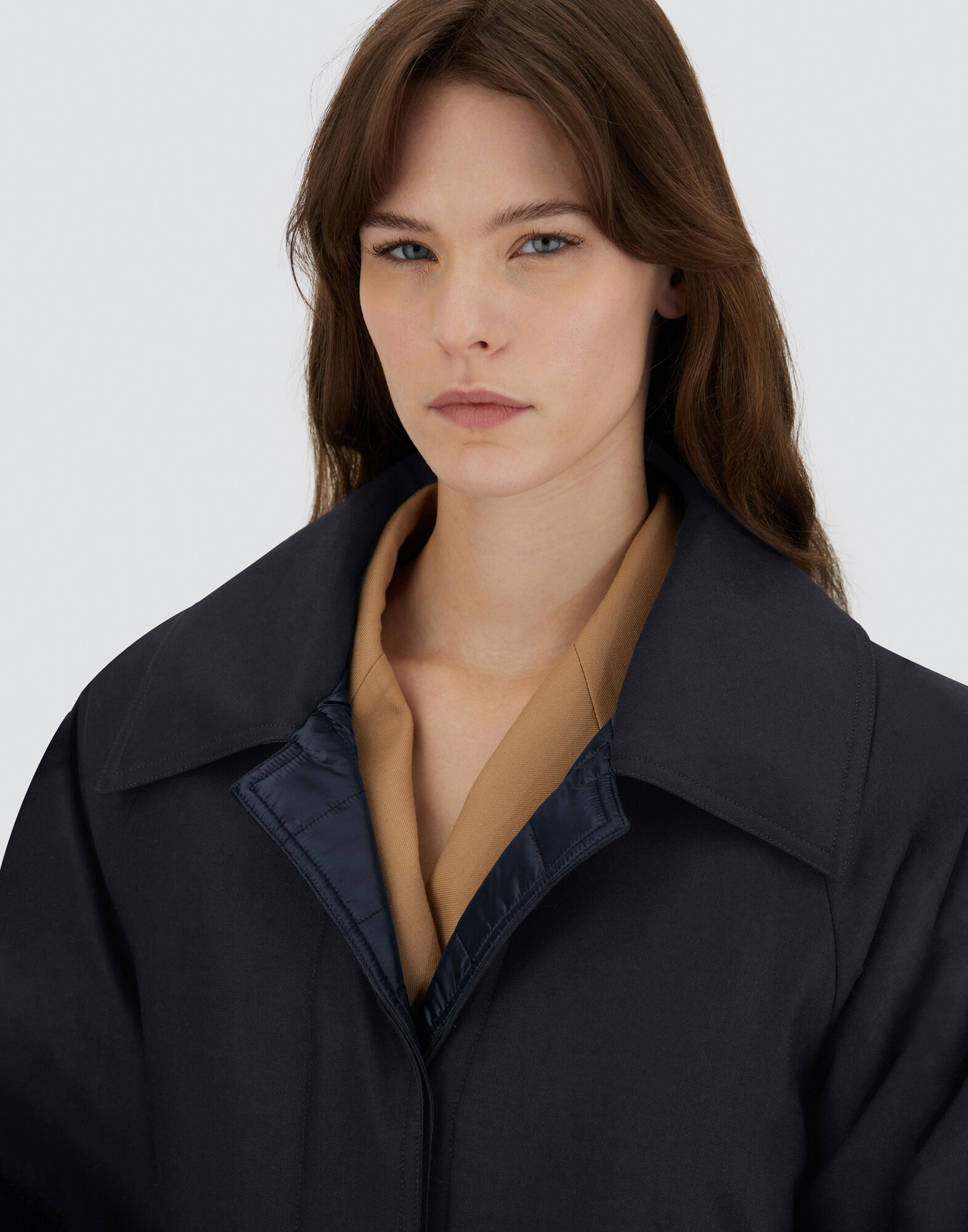 REVERSIBLE TRENCH IN FLUID WOOL AND NYLON ULTRALIGHT