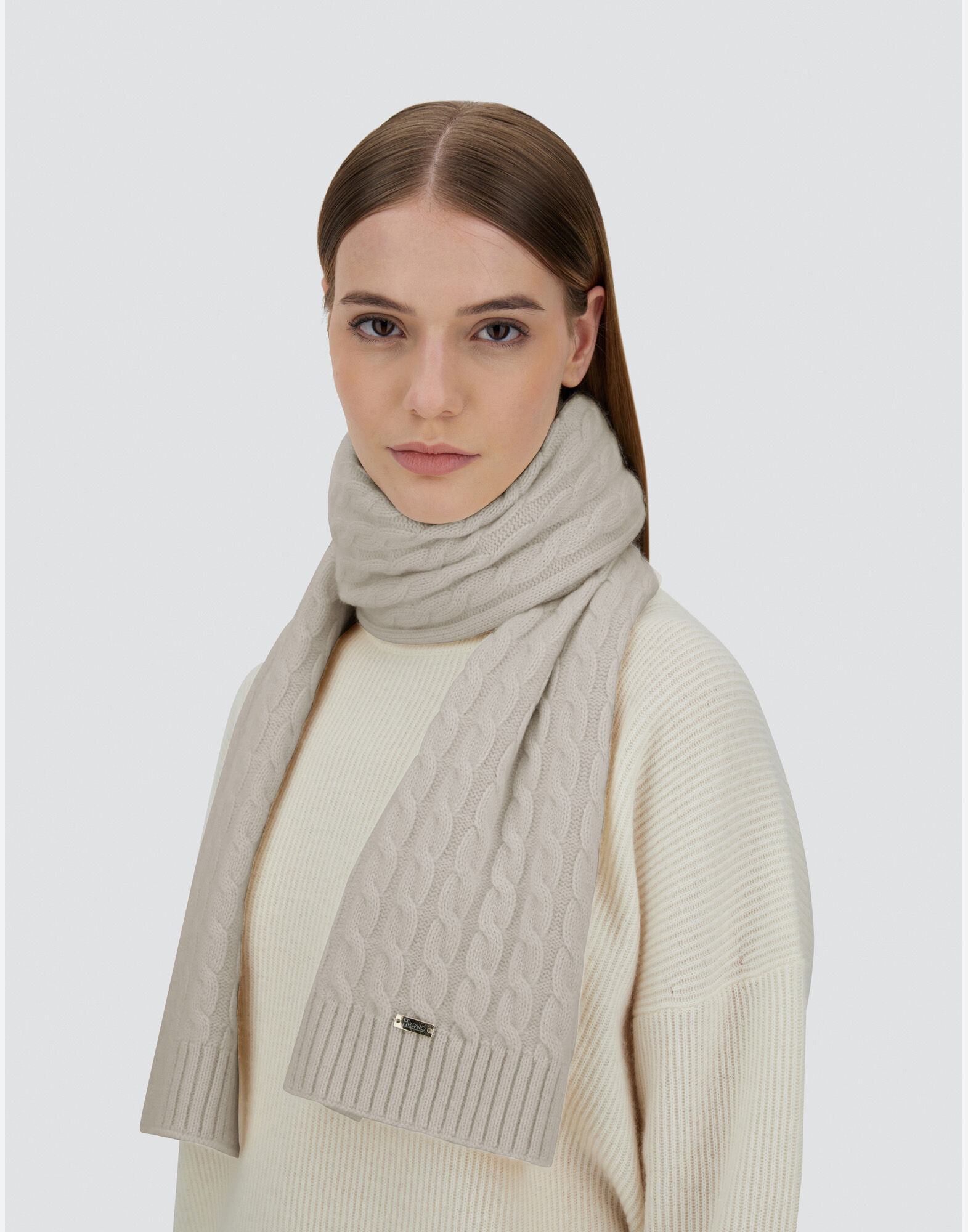 SCARF IN ETERNITY CASHMERE CABLE