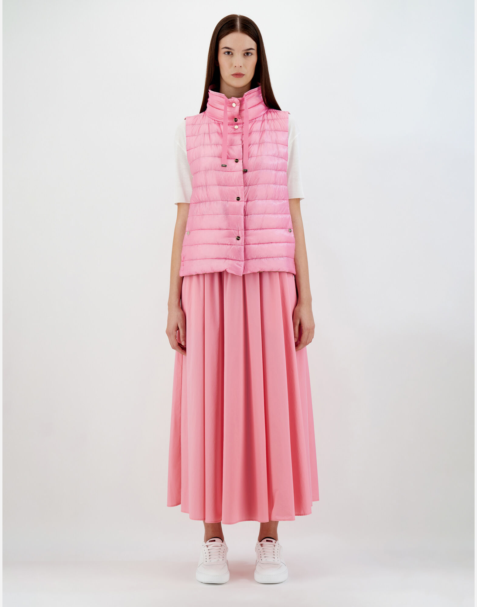 REVERSIBLE SLEEVELESS JACKET IN NYLON ULTRALIGHT