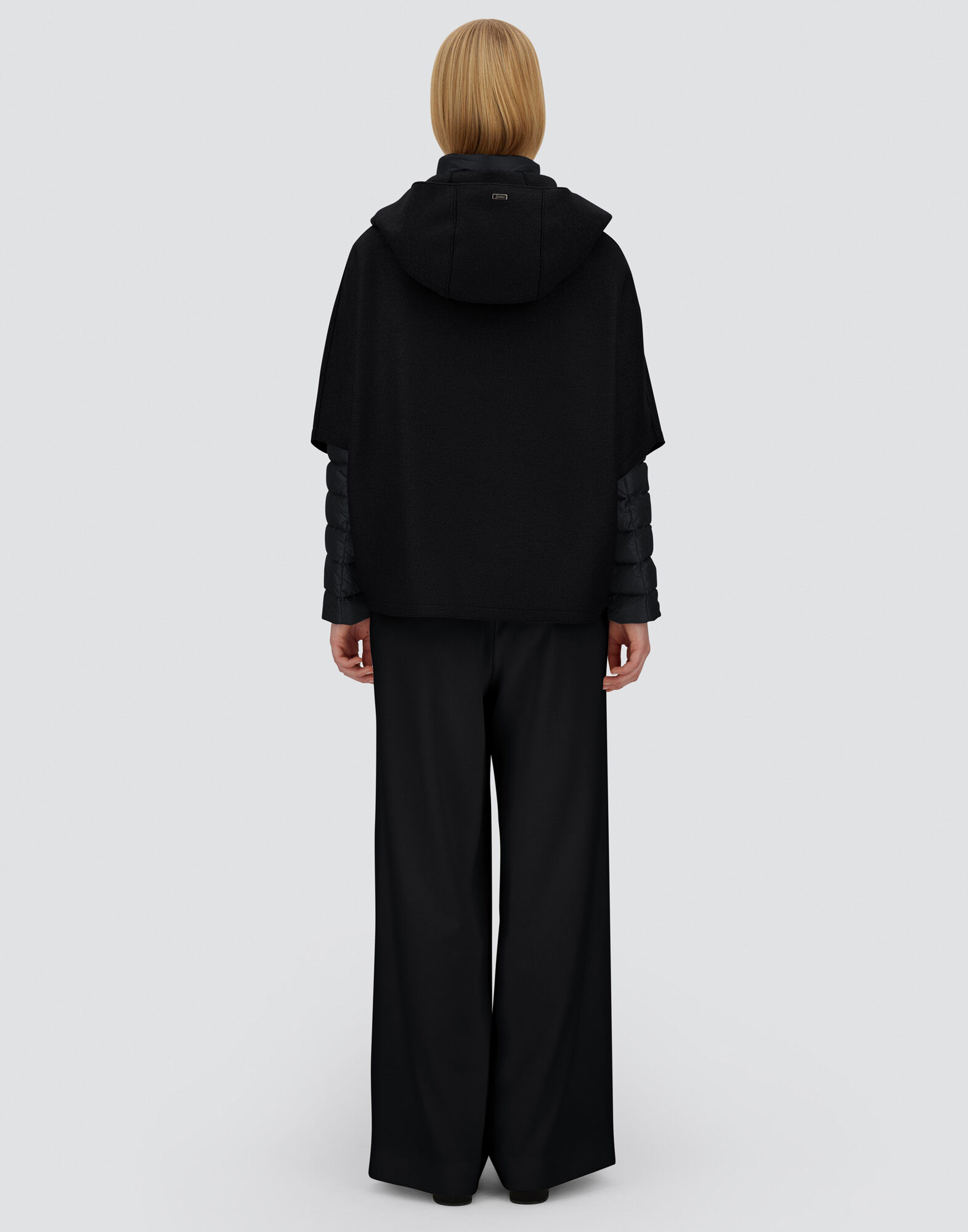 RESORT CAPE IN FELTED WOOL & NYLON ULTRALIGHT