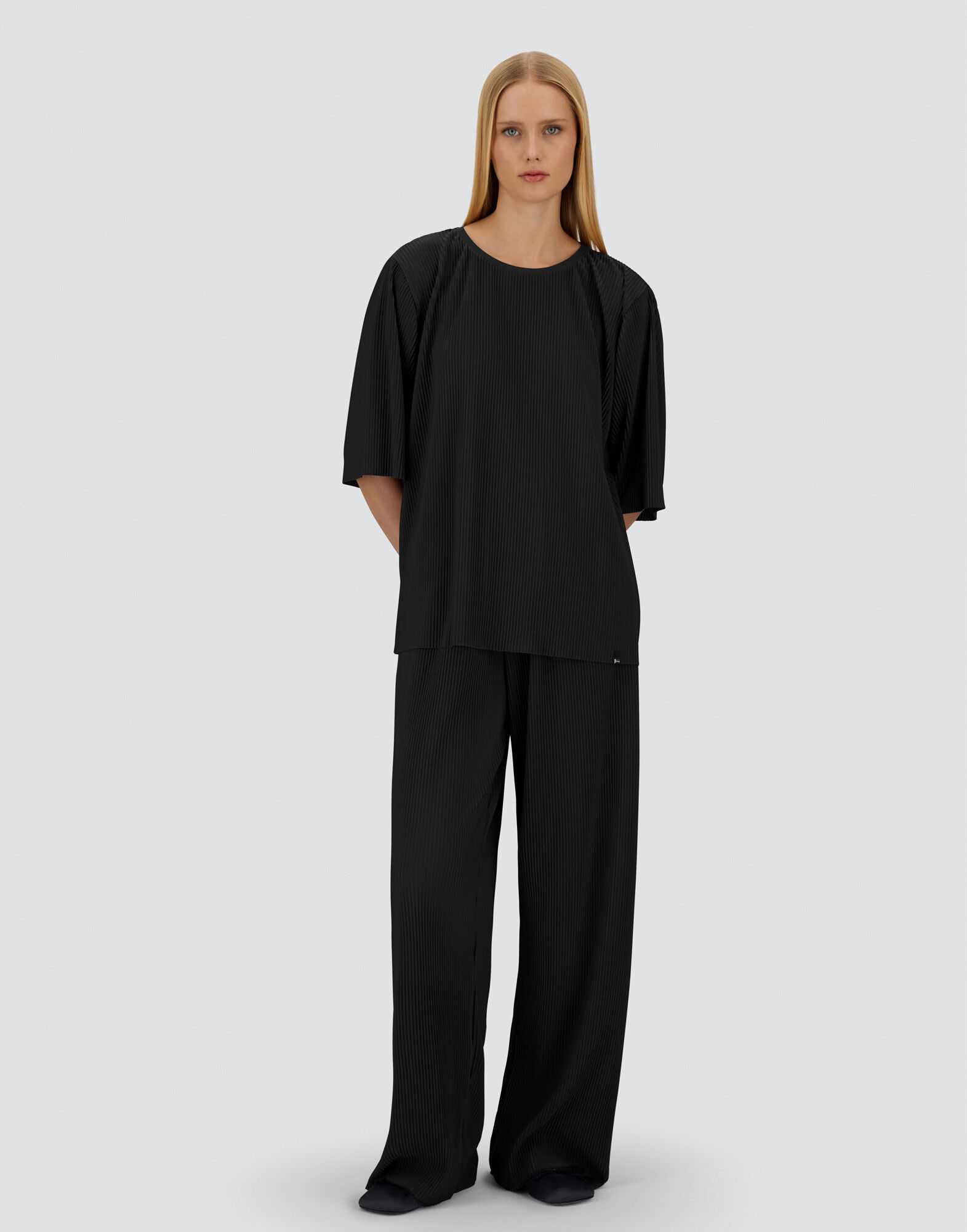 RESORT TROUSERS IN PLEATED JERSEY