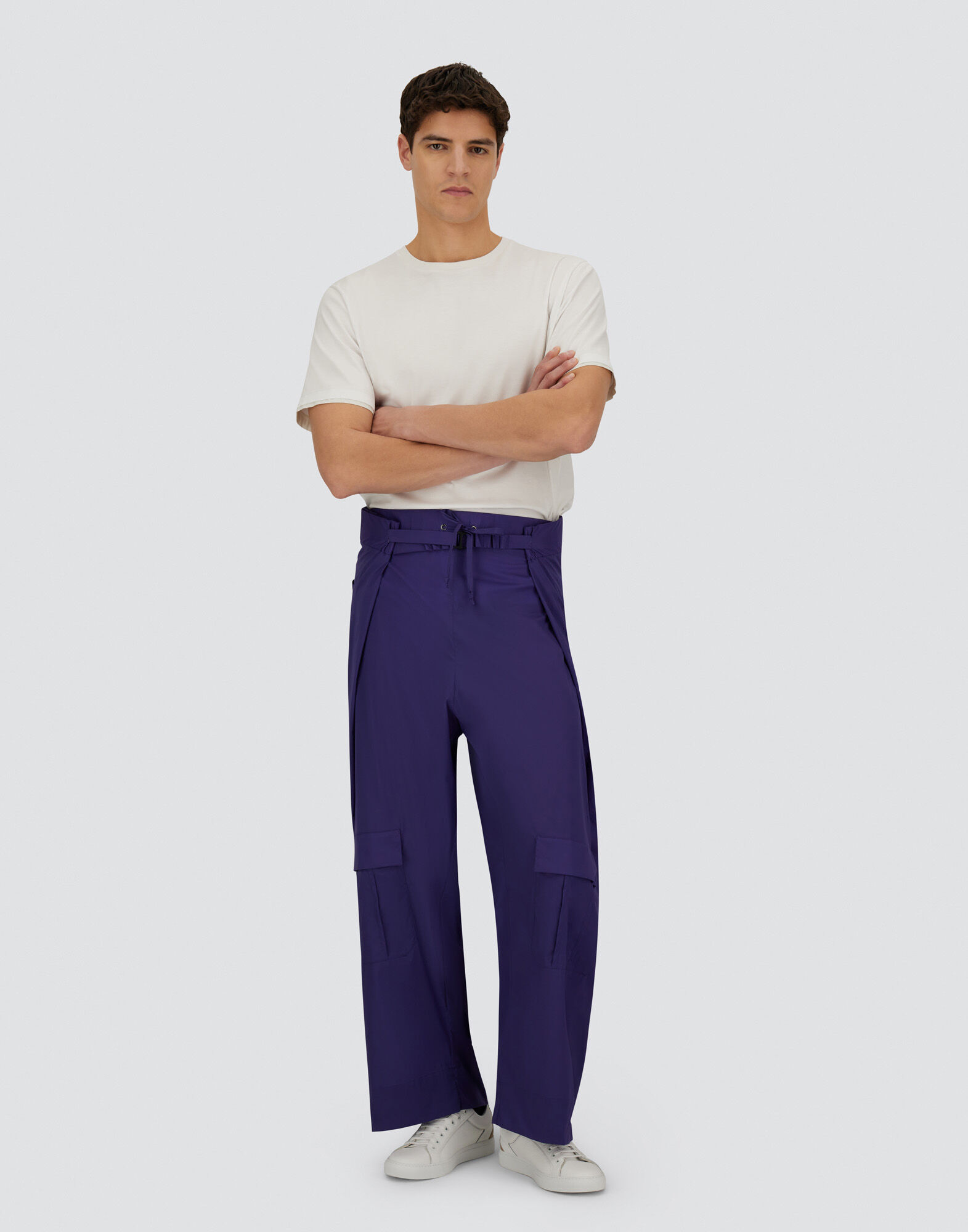 GLOBE TROUSERS IN ECO COTTON FEEL