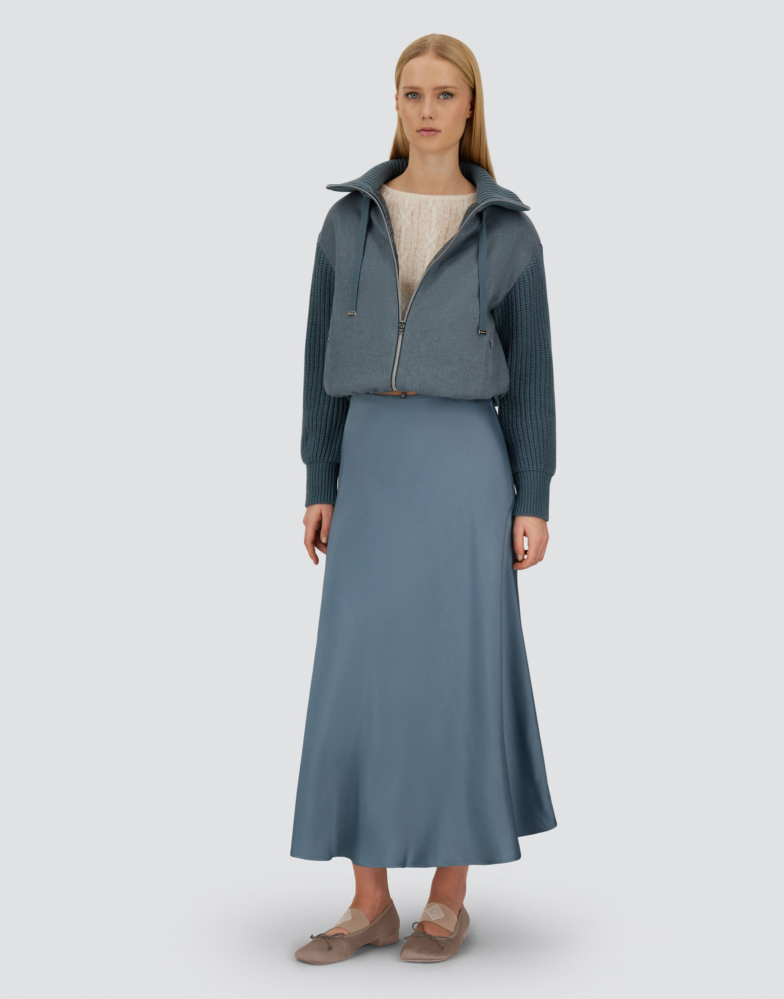RESORT SKIRT IN ENVERS SATIN