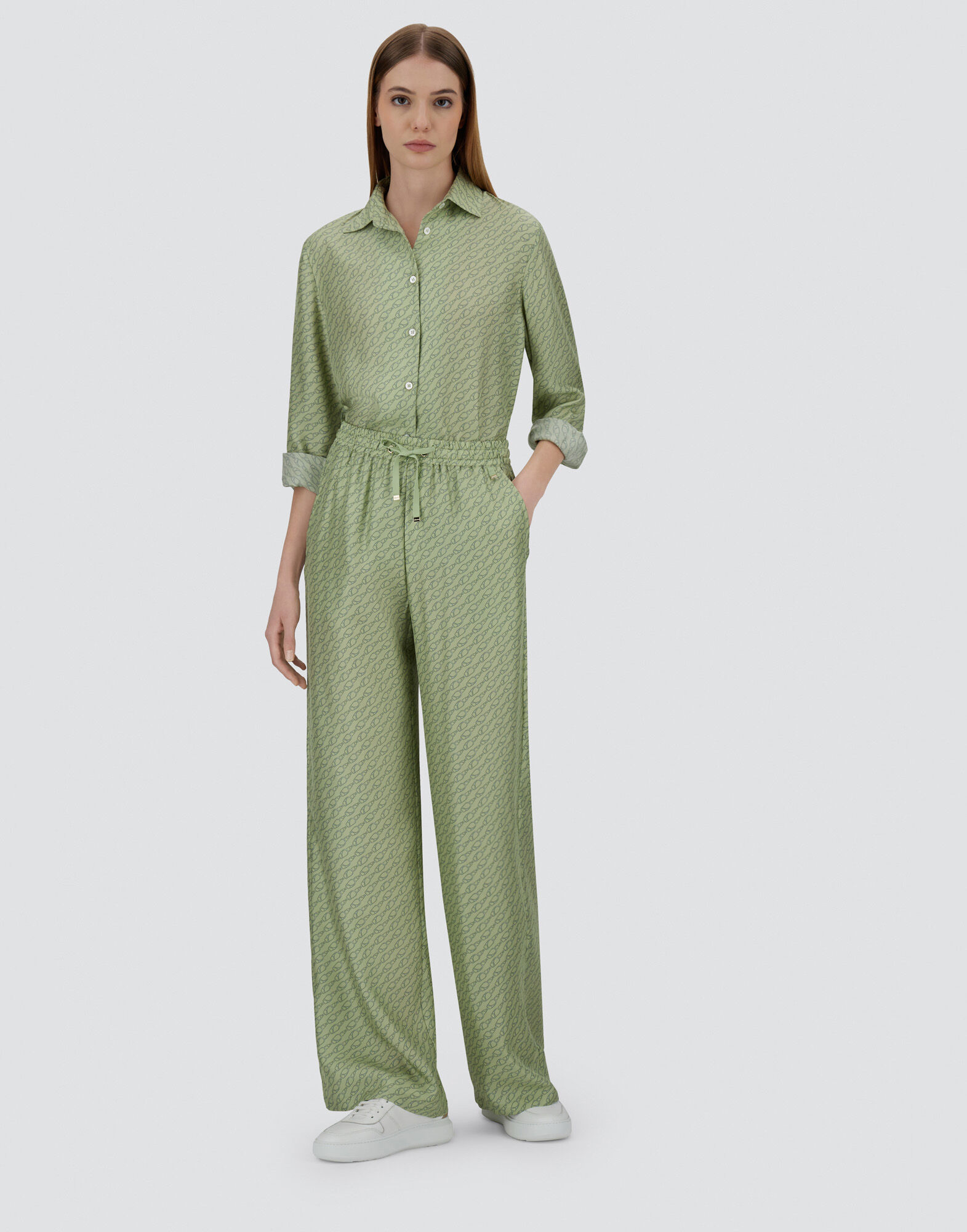 TROUSERS IN ICONIC PRINT SILK