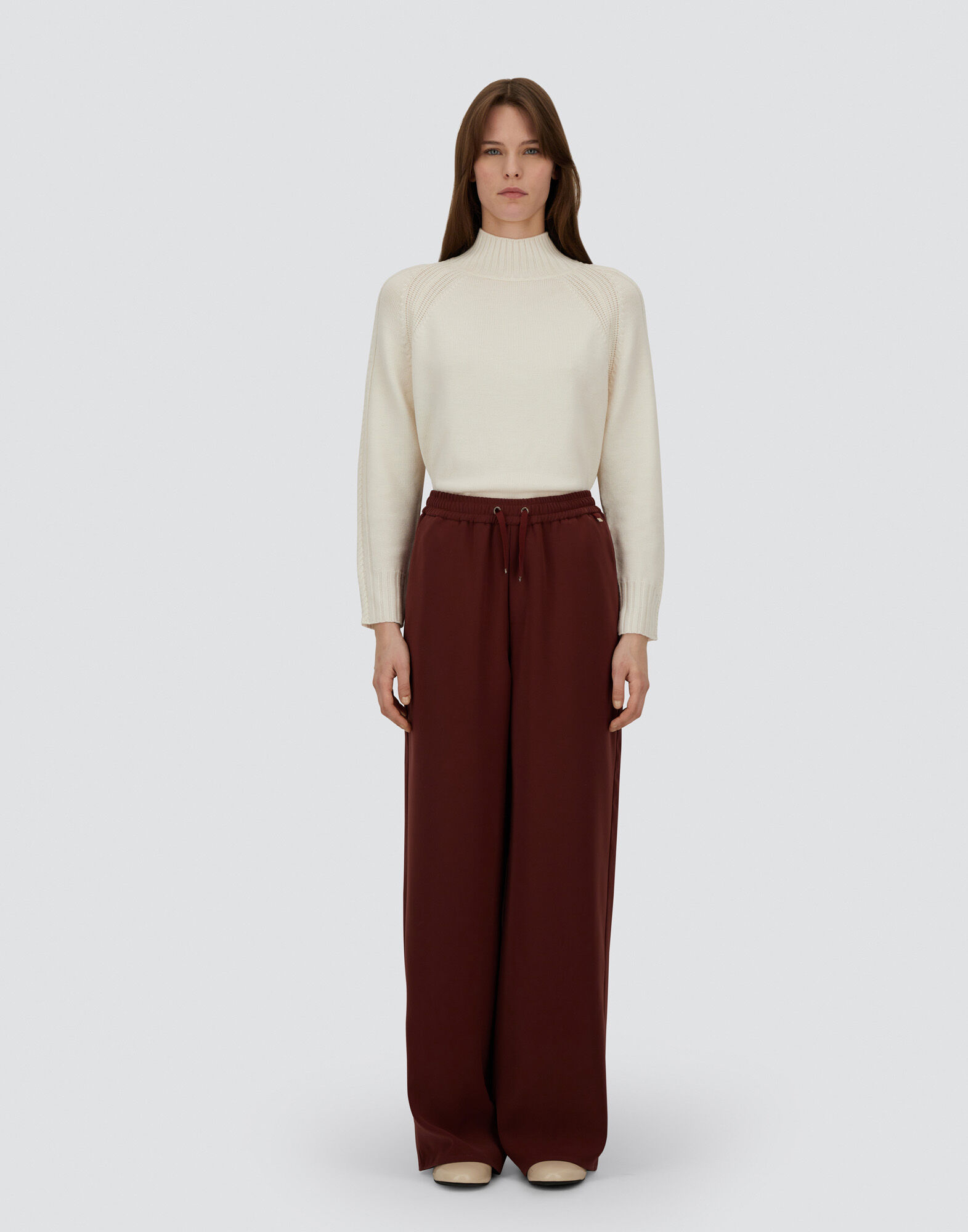 TROUSERS IN MATT CREPE SATIN