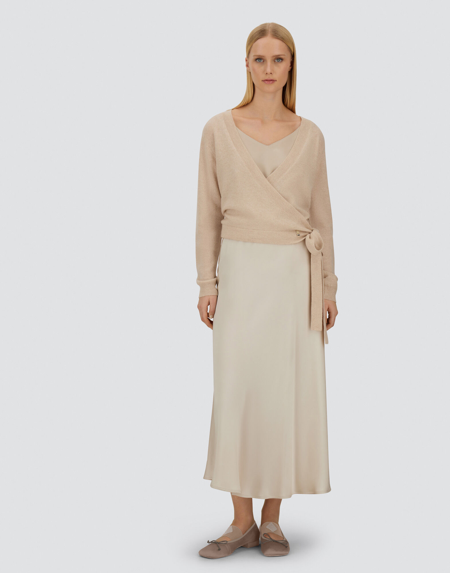 RESORT CARDIGAN IN LIGHT CASHMERE KNIT