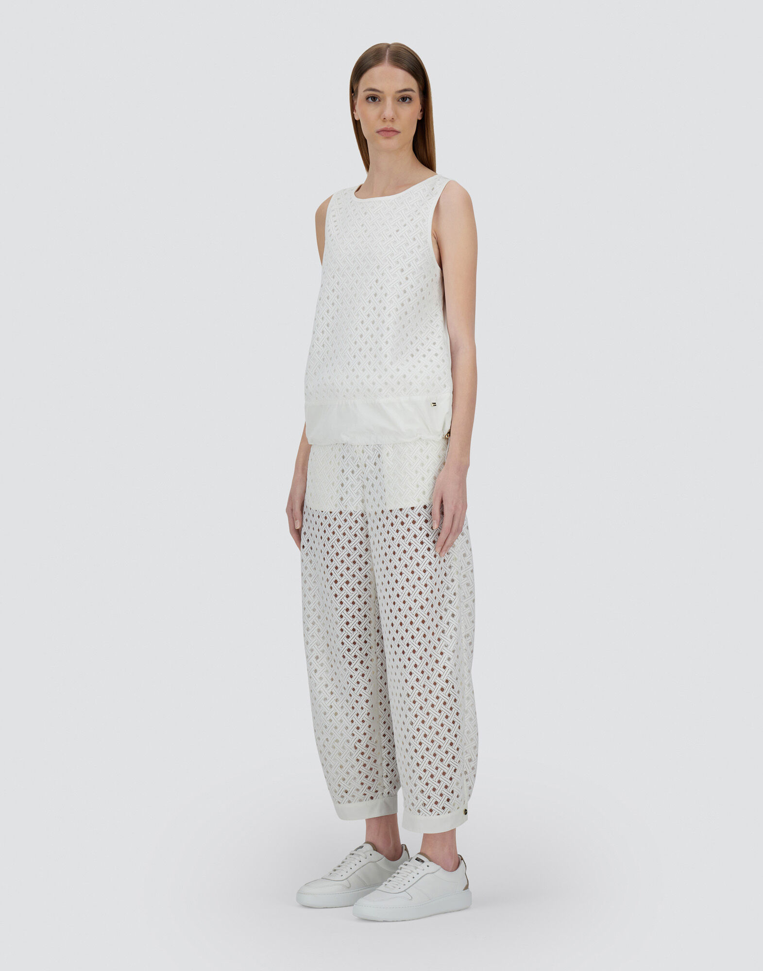 TANK TOP IN CHIC COTTON JERSEY AND CROCHET LACE