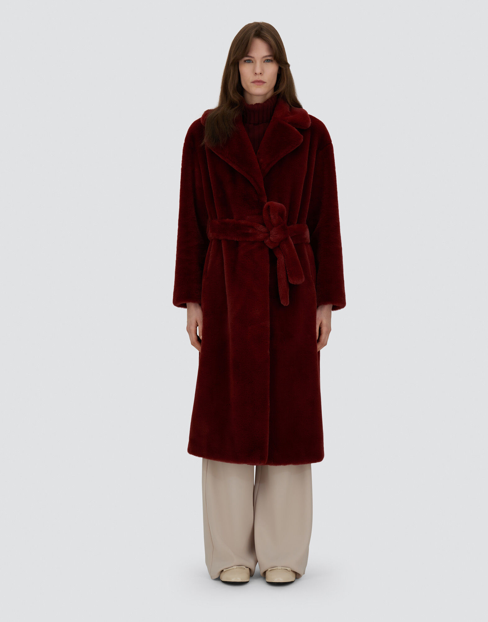COAT IN SOFT ALTERNATIVE FUR