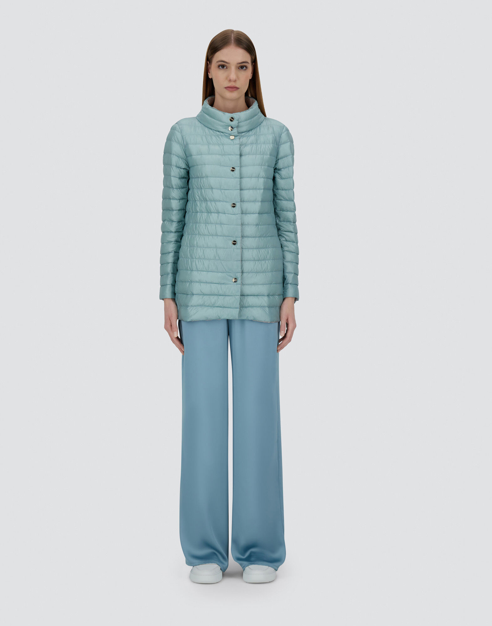 REVERSIBLE A-SHAPE JACKET IN NYLON ULTRALIGHT