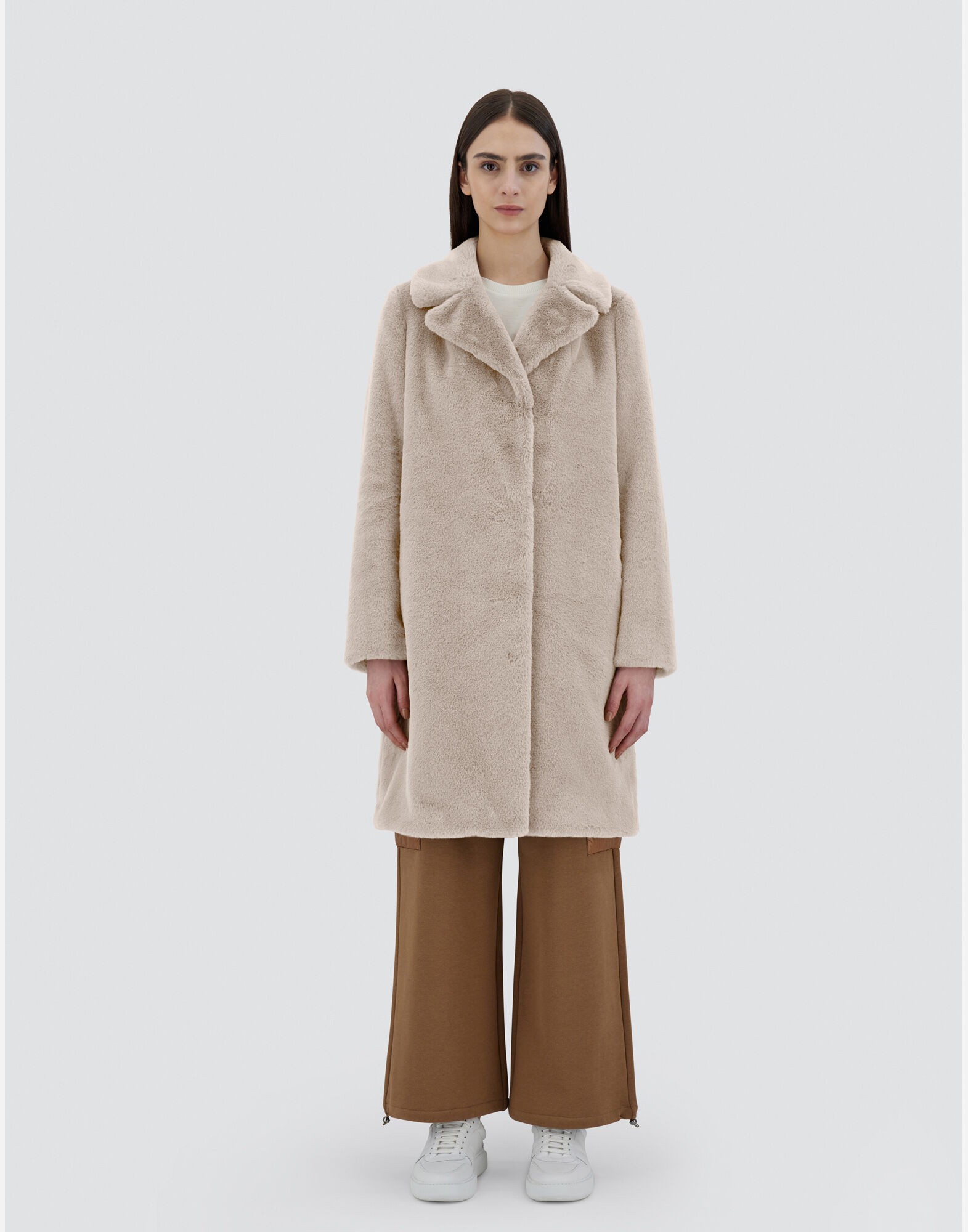 COAT IN SOFT ALTERNATIVE FUR