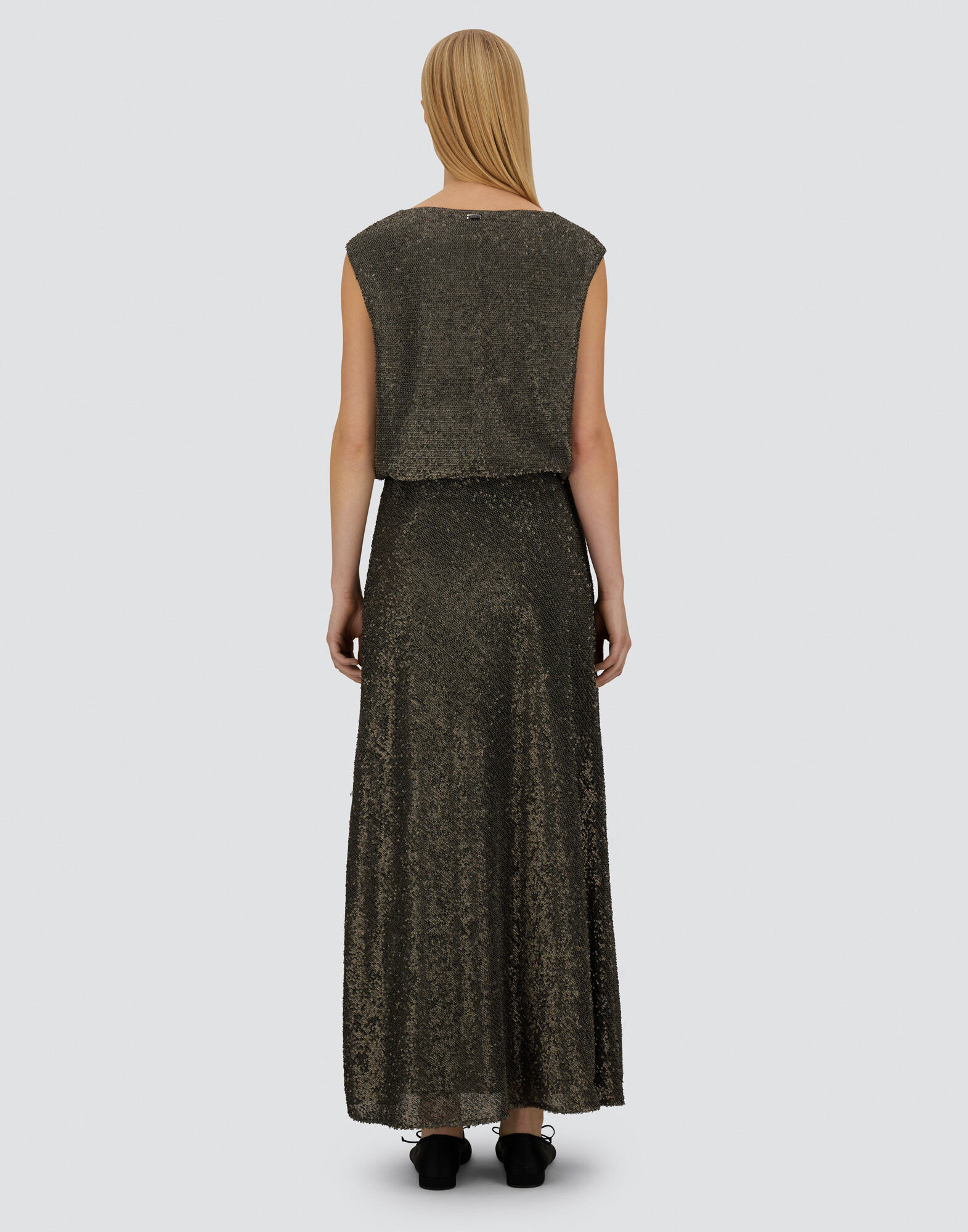 RESORT SKIRT IN MATT SEQUINS