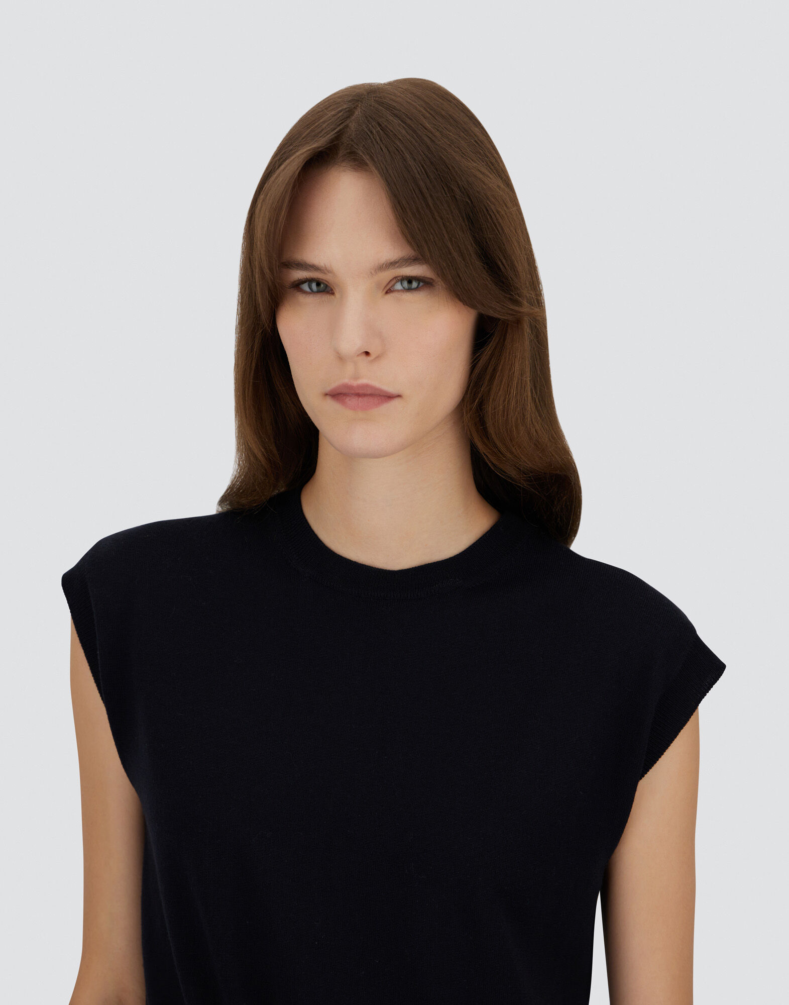 VEST IN BASIC MERINO WOOL