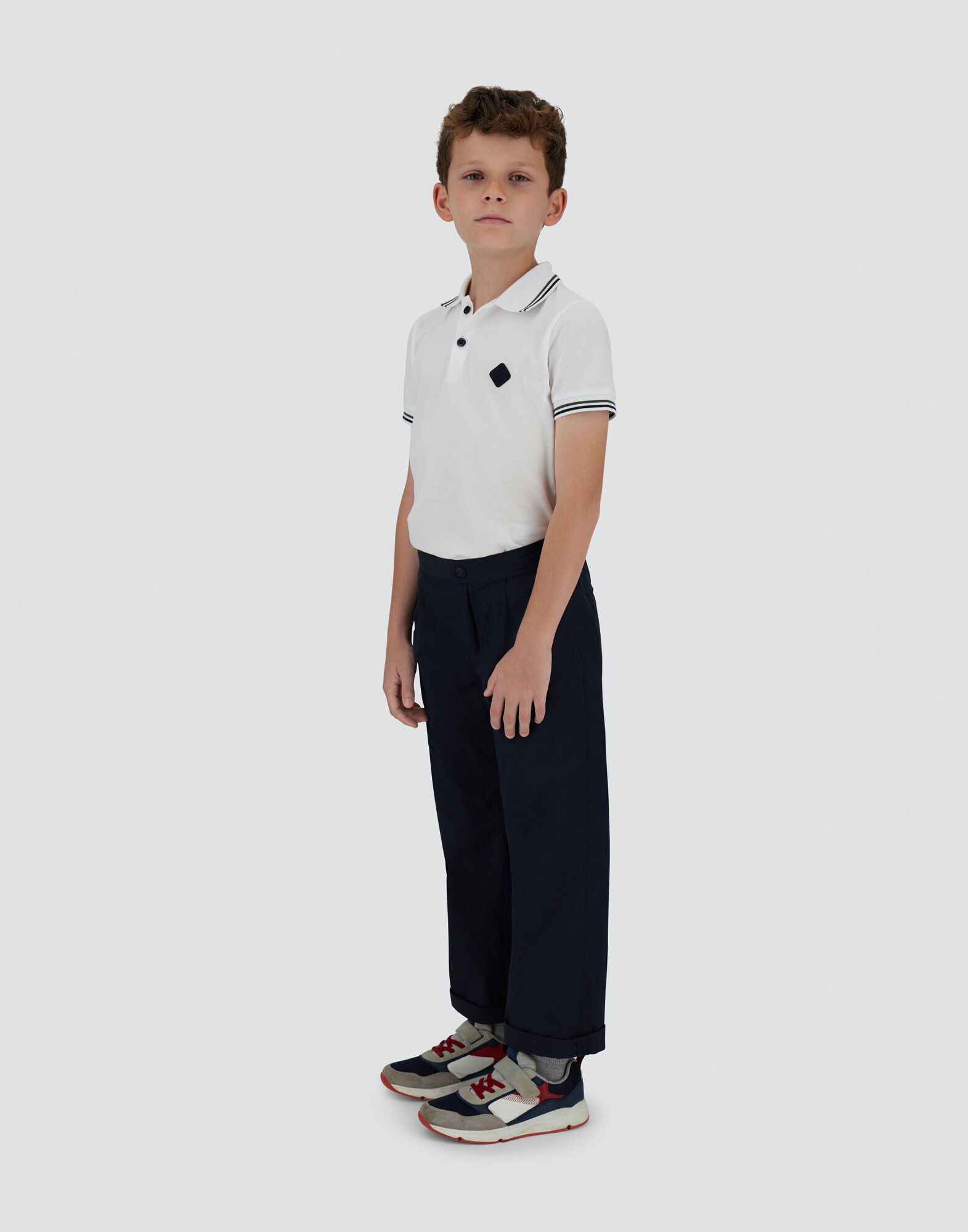 TROUSERS IN ULTRALIGHT CREASE
