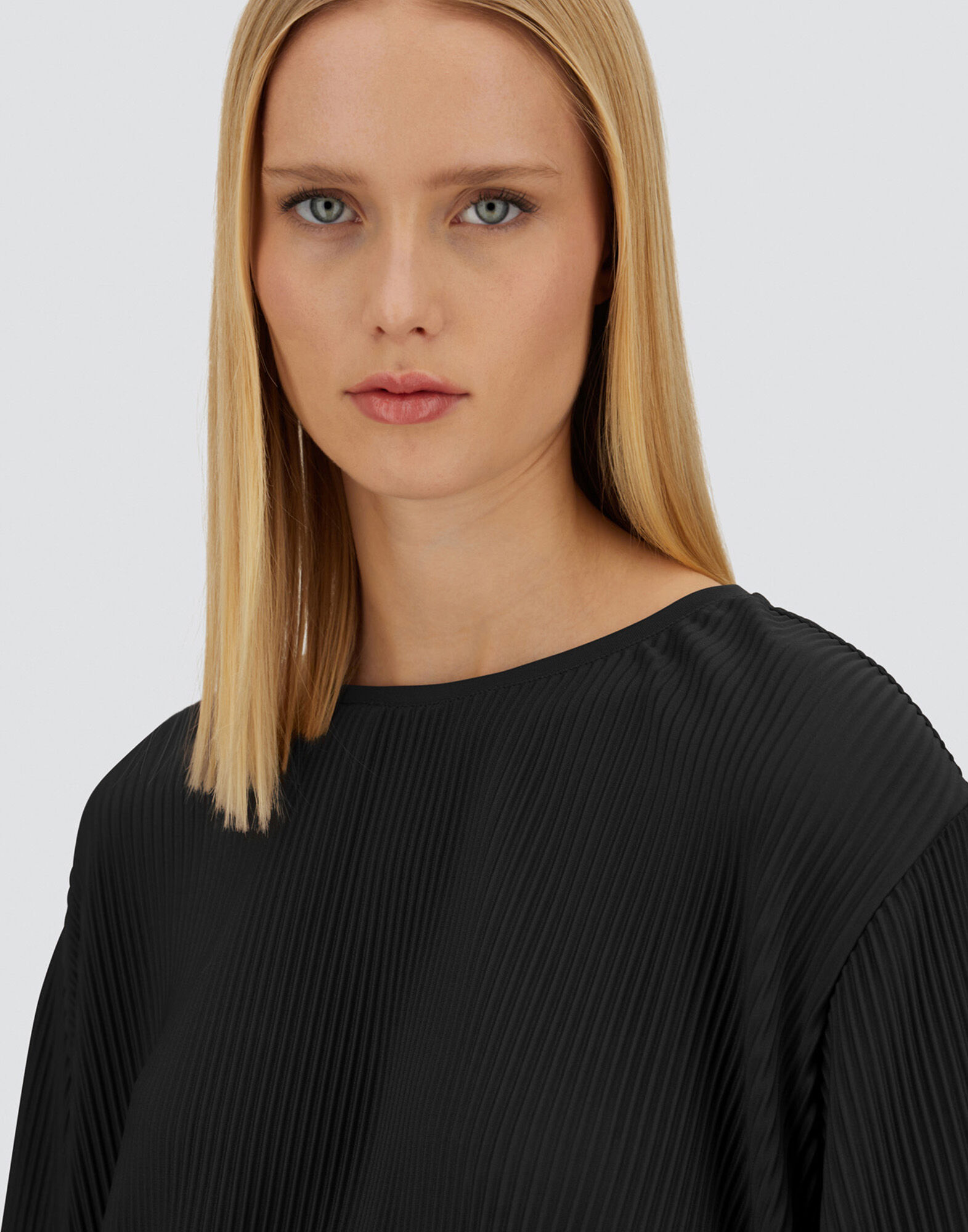 RESORT T-SHIRT IN PLEATED JERSEY