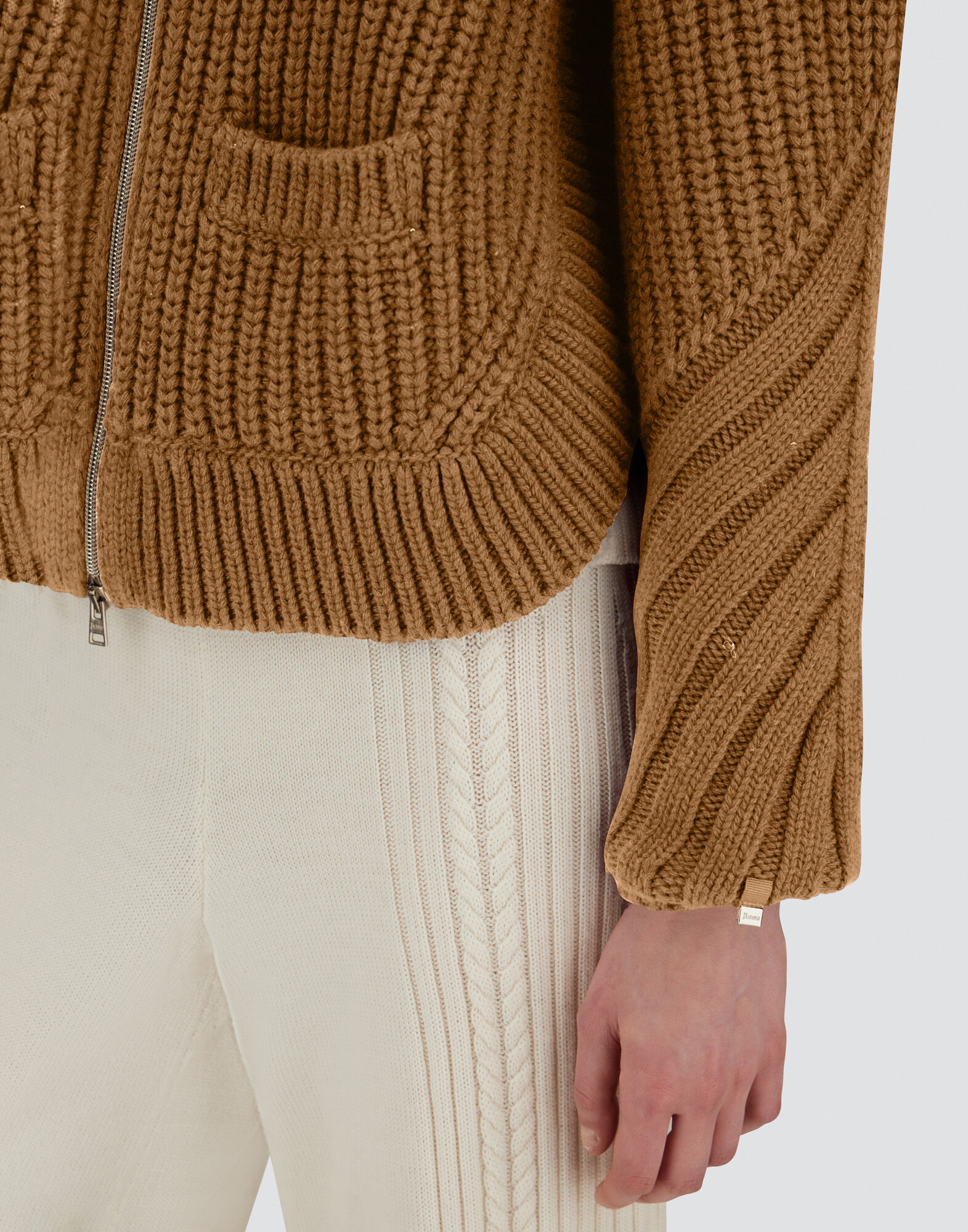 CARDIGAN IN COB STITCH WOOL AND NYLON ULTRALIGHT
