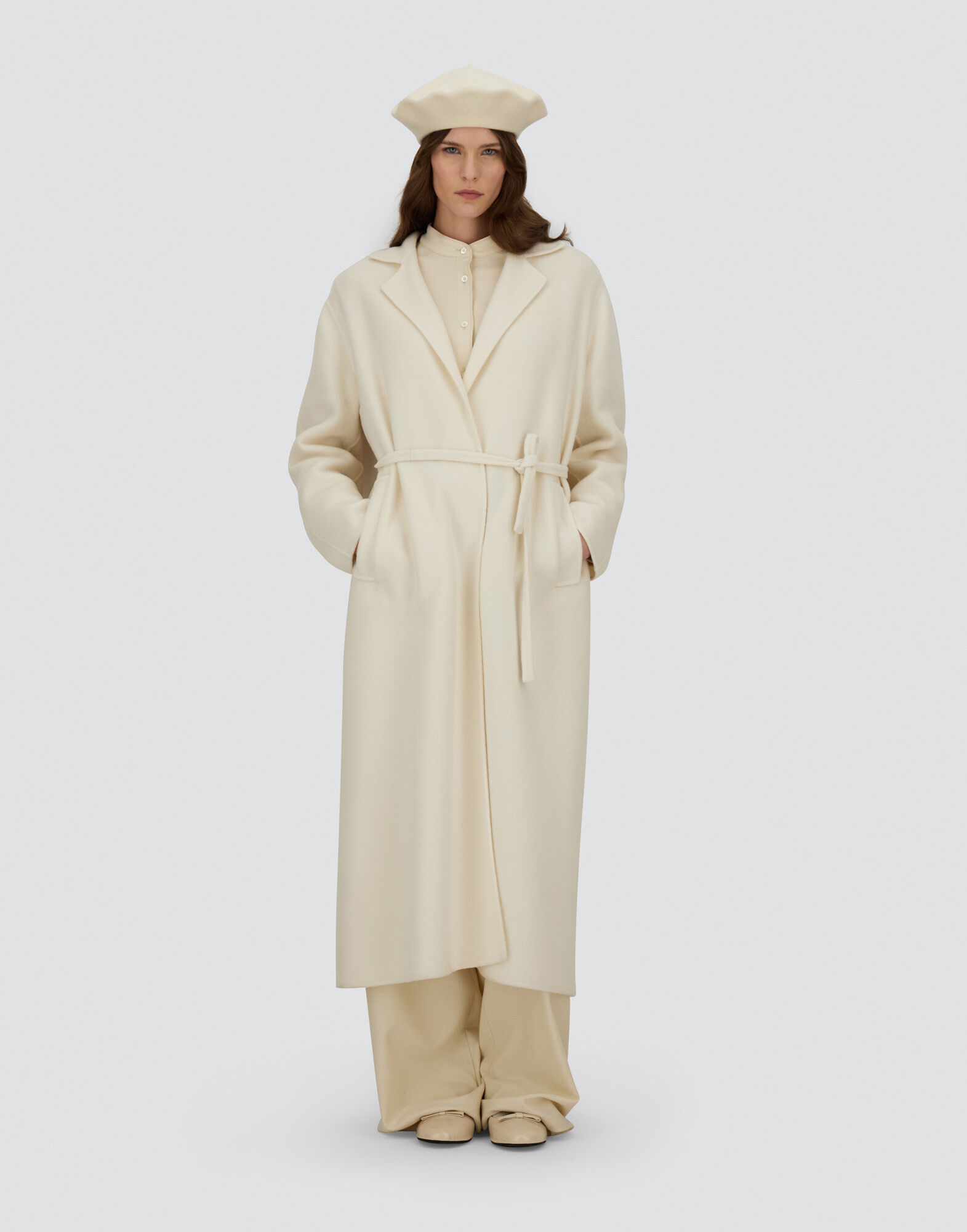 BELTED COAT IN NEW MODERN WOOL