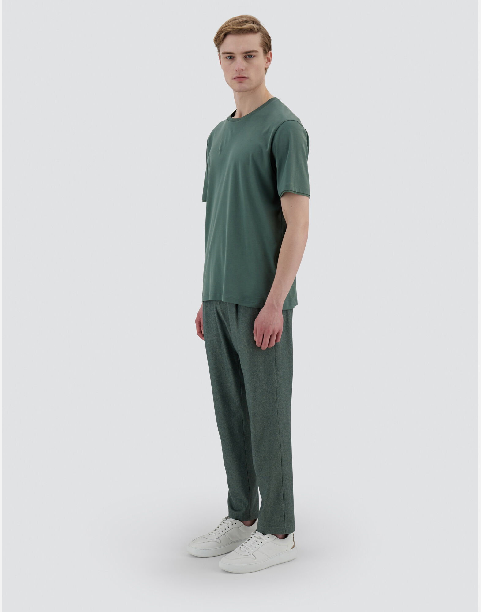 RESORT T-SHIRT IN BASIC COTTON & LIGHT STRETCH NYLON