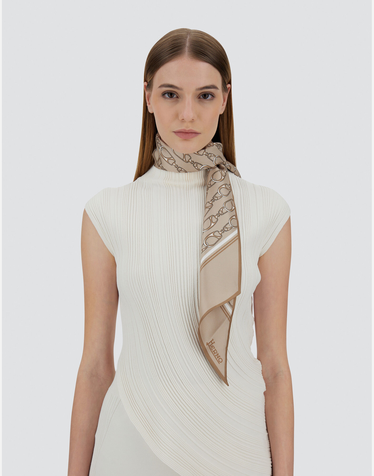 SCARF IN ICONIC PRINT SILK