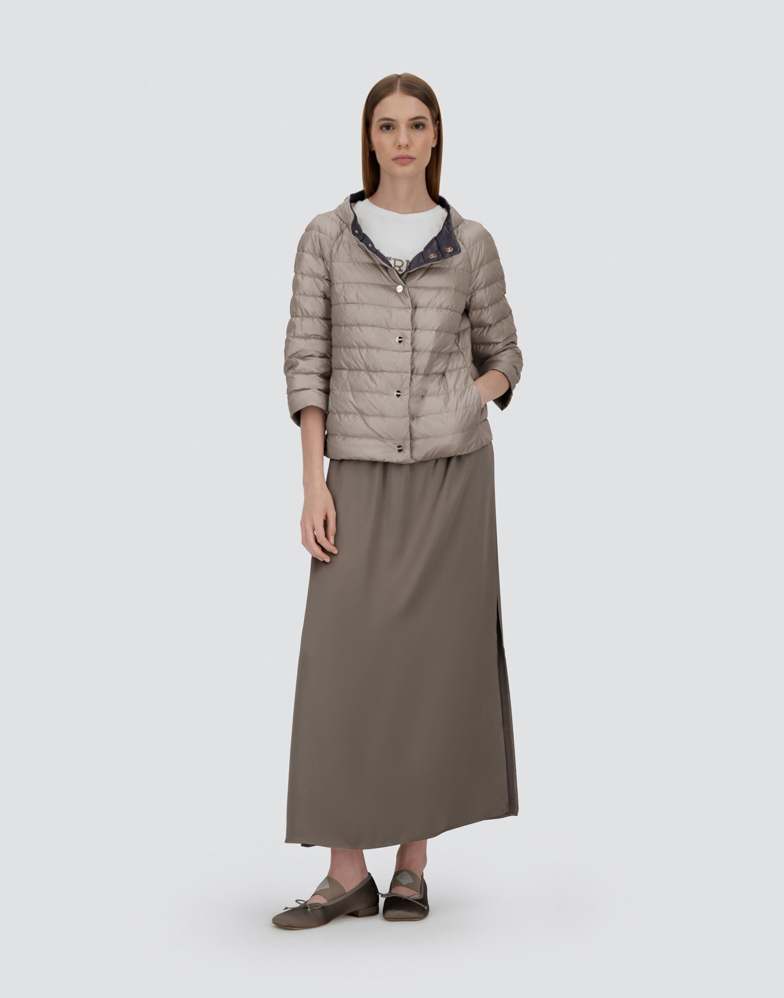 REVERSIBLE CAPE NYLON?ULTRALIGHT