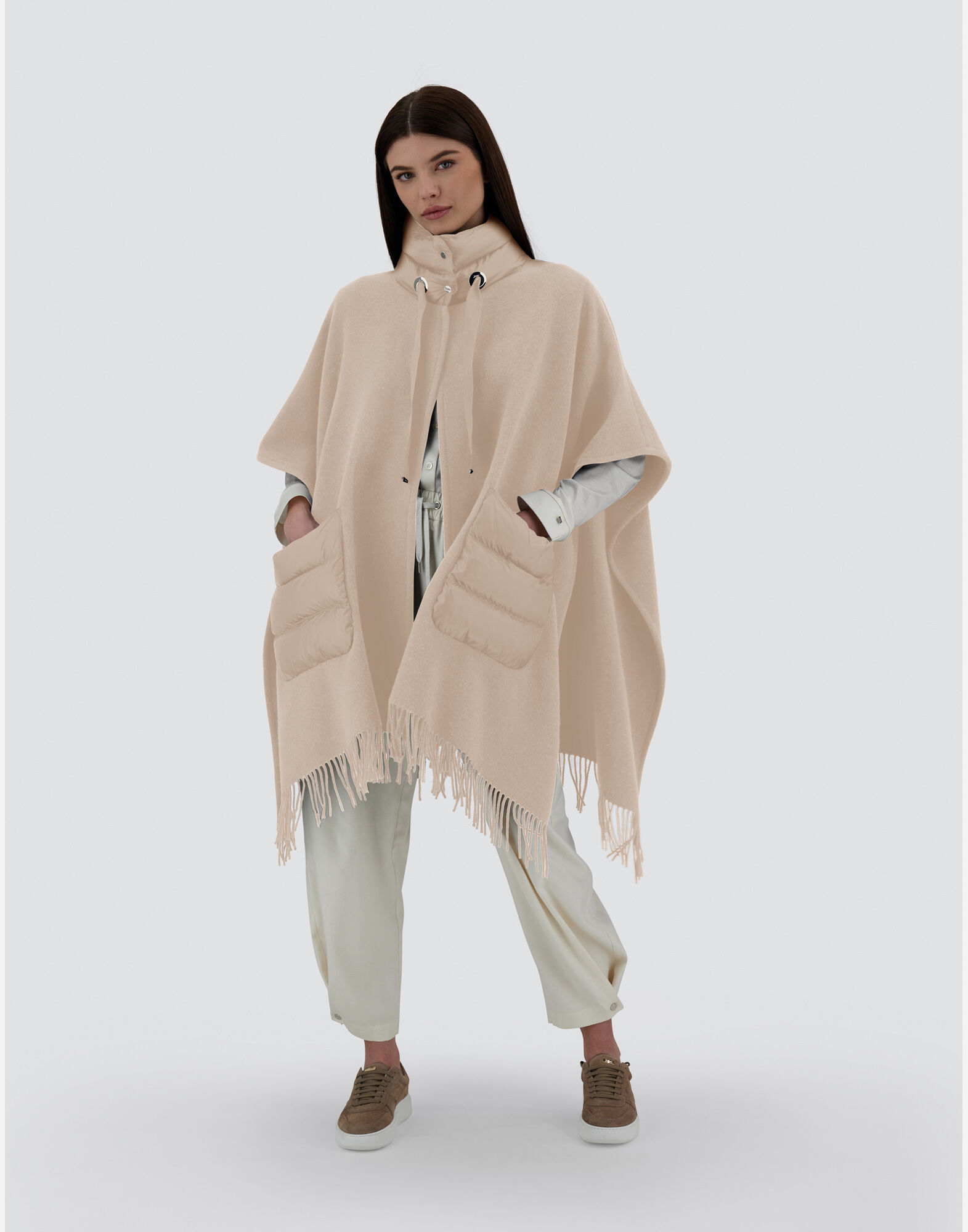 RESORT PONCHO IN WARMY & NYLON ULTRALIGHT