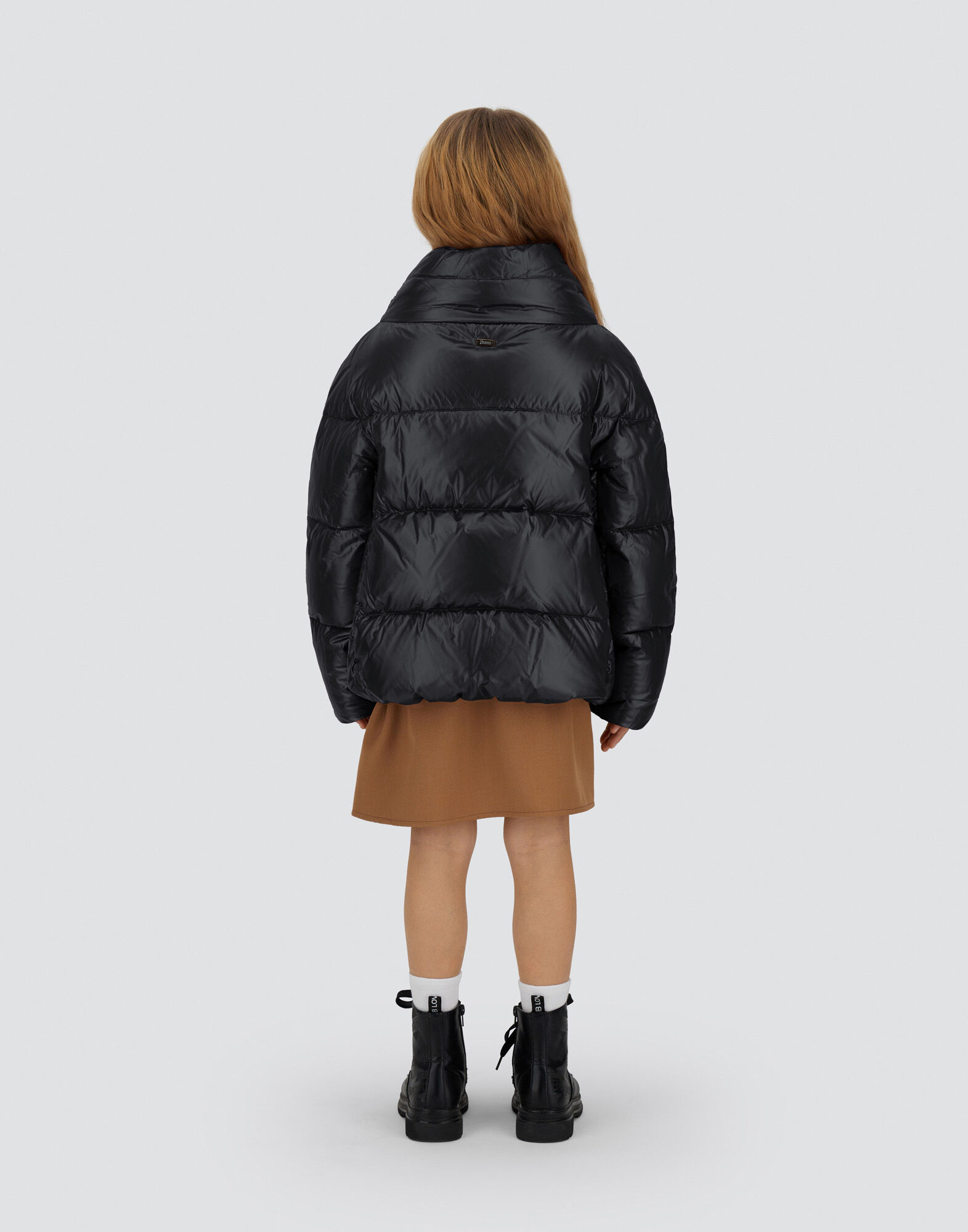 CAPE IN NYLON ULTRALIGHT