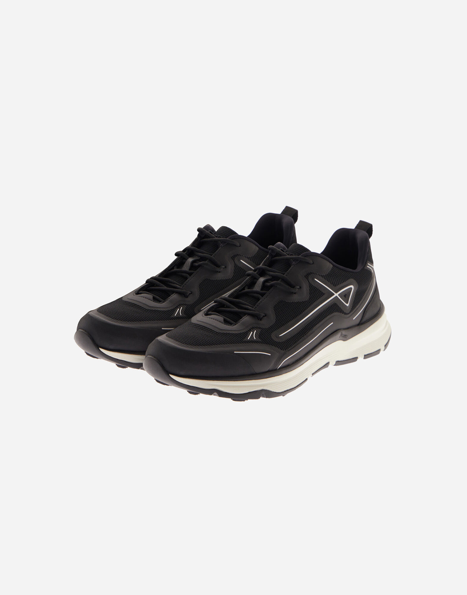 RUNNING TRAINERS IN NYLON