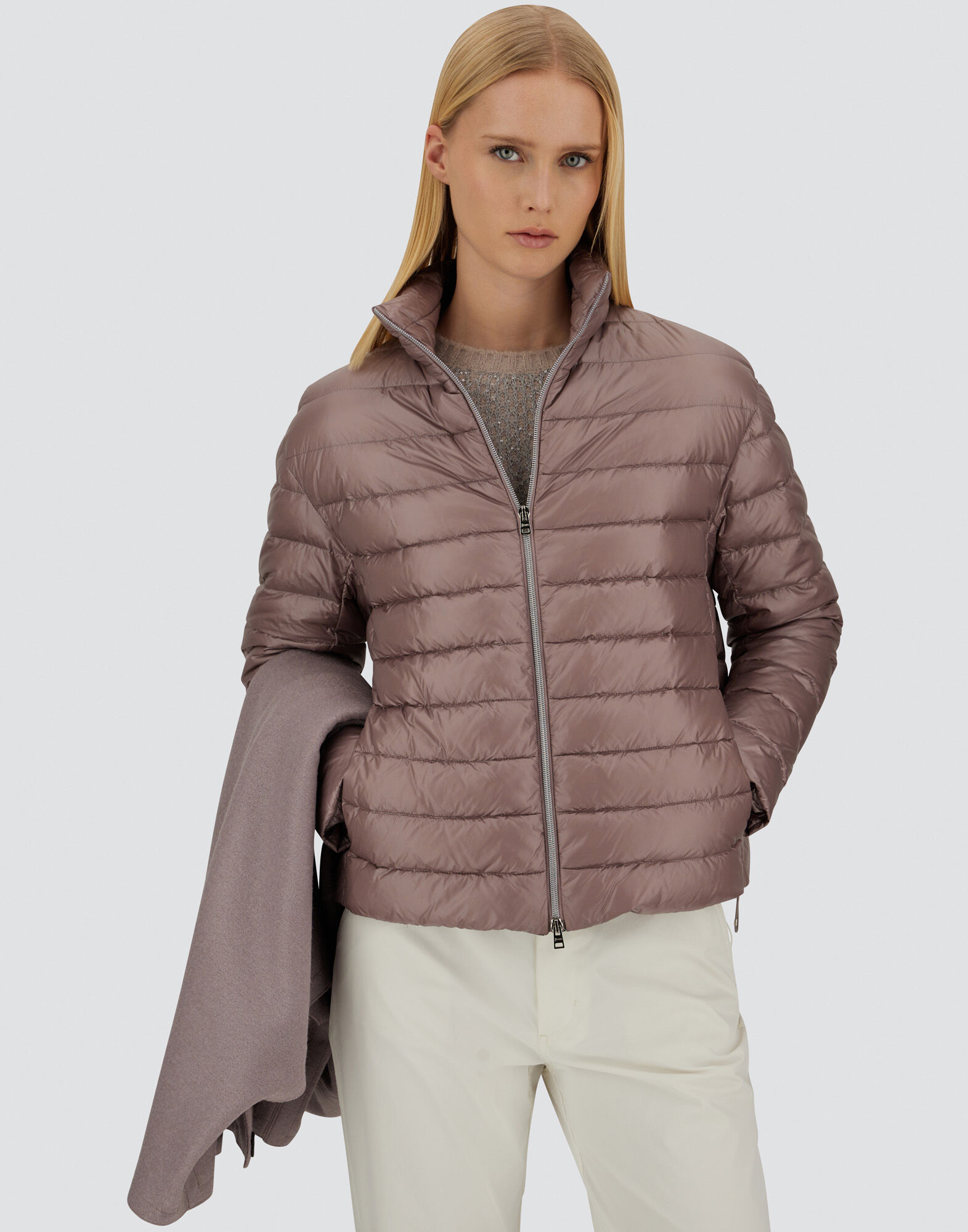 RESORT CAPE IN FELTED WOOL & NYLON ULTRALIGHT