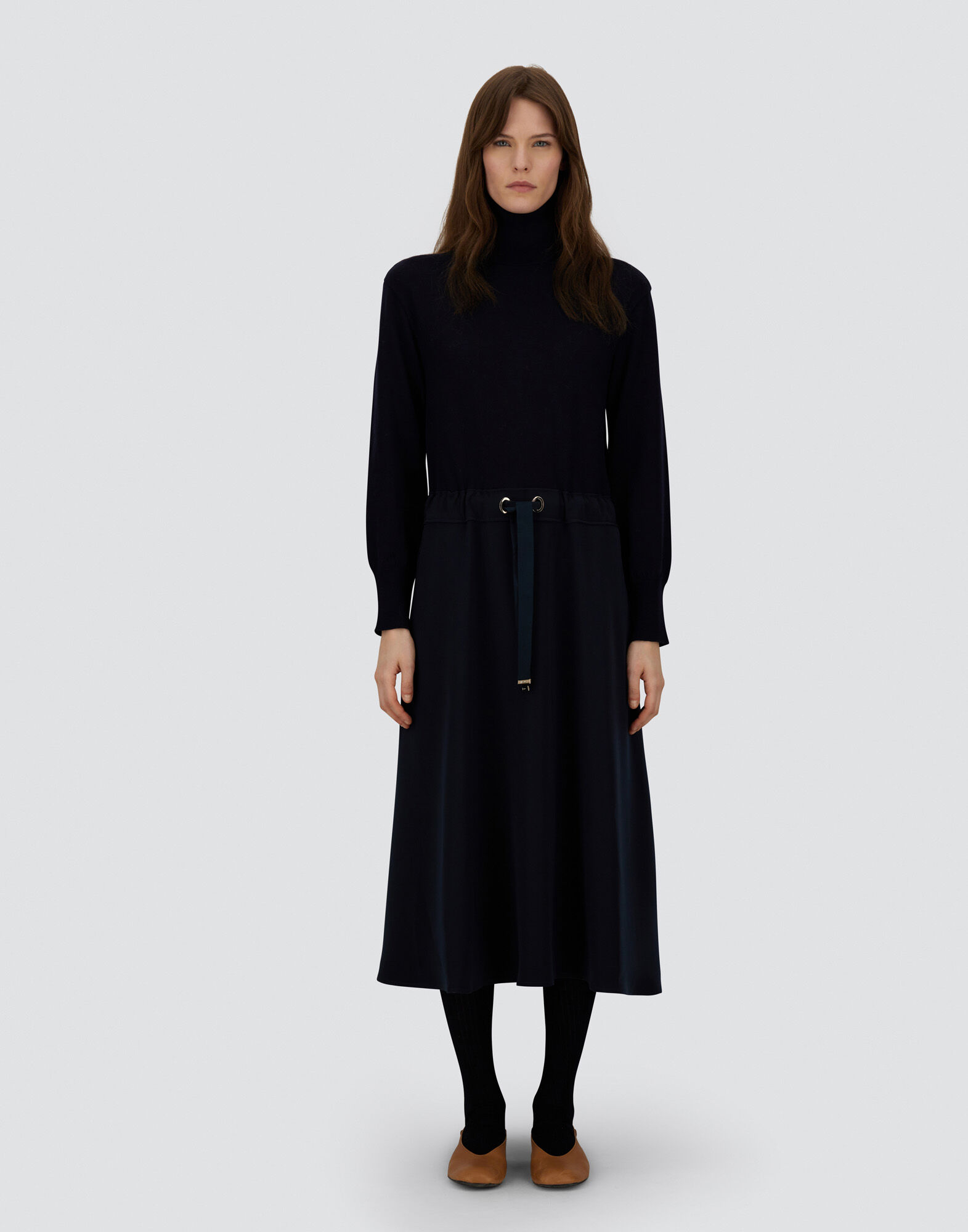 DRESS IN LIGHT WOOL G.14