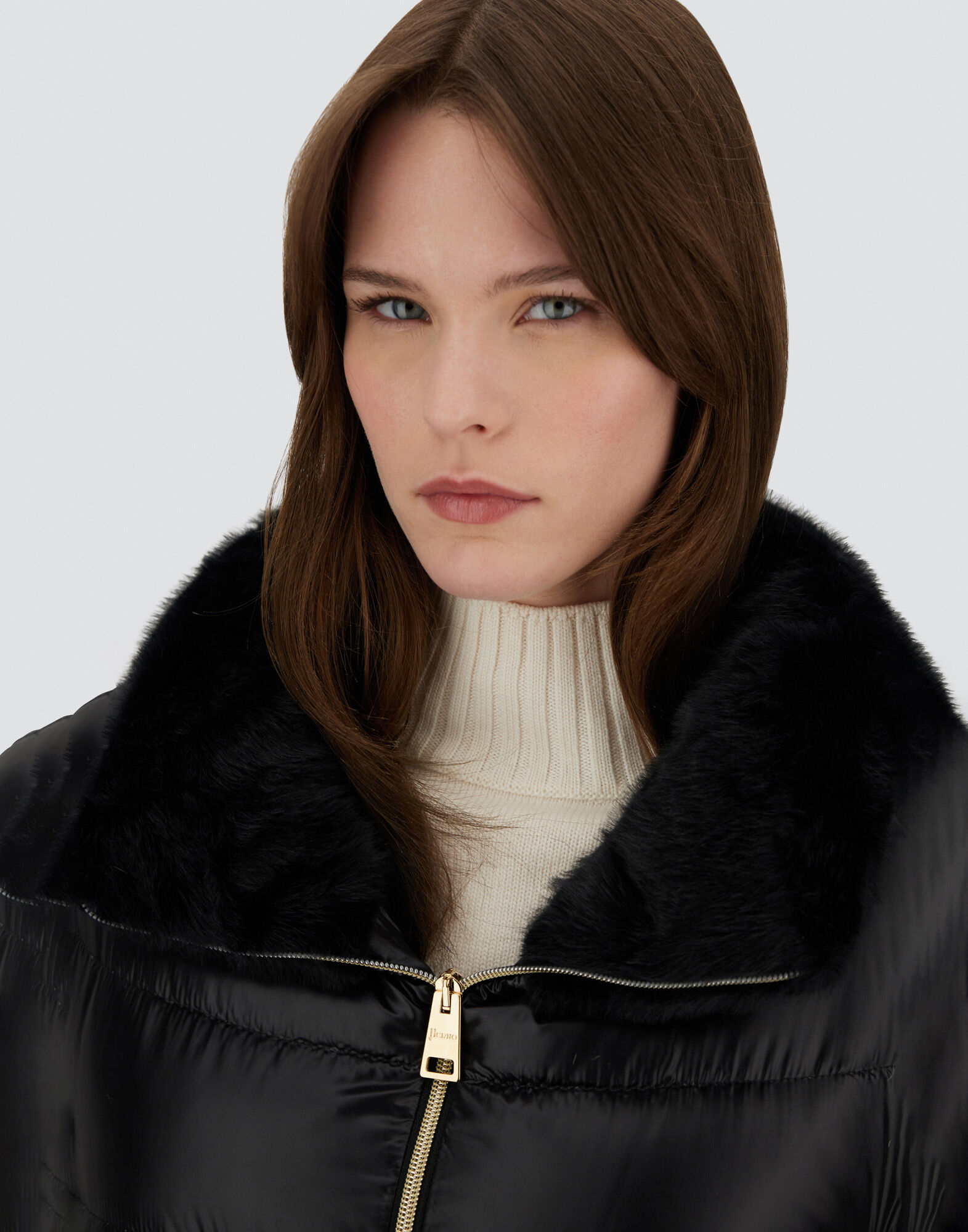 CAPE IN NYLON ULTRALIGHT AND LADY ALTERNATIVE FUR