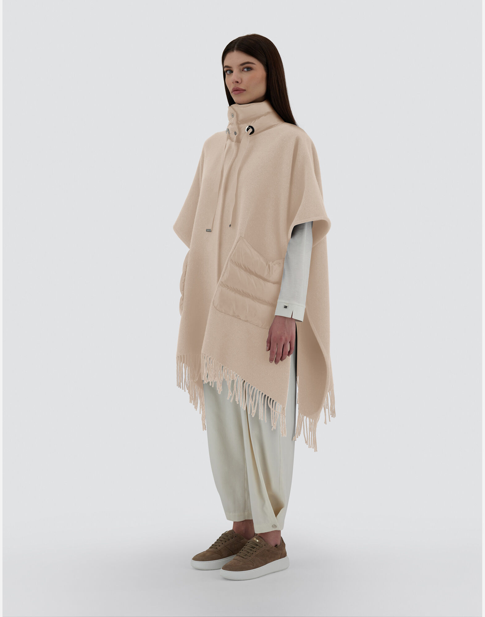 RESORT PONCHO IN WARMY & NYLON ULTRALIGHT