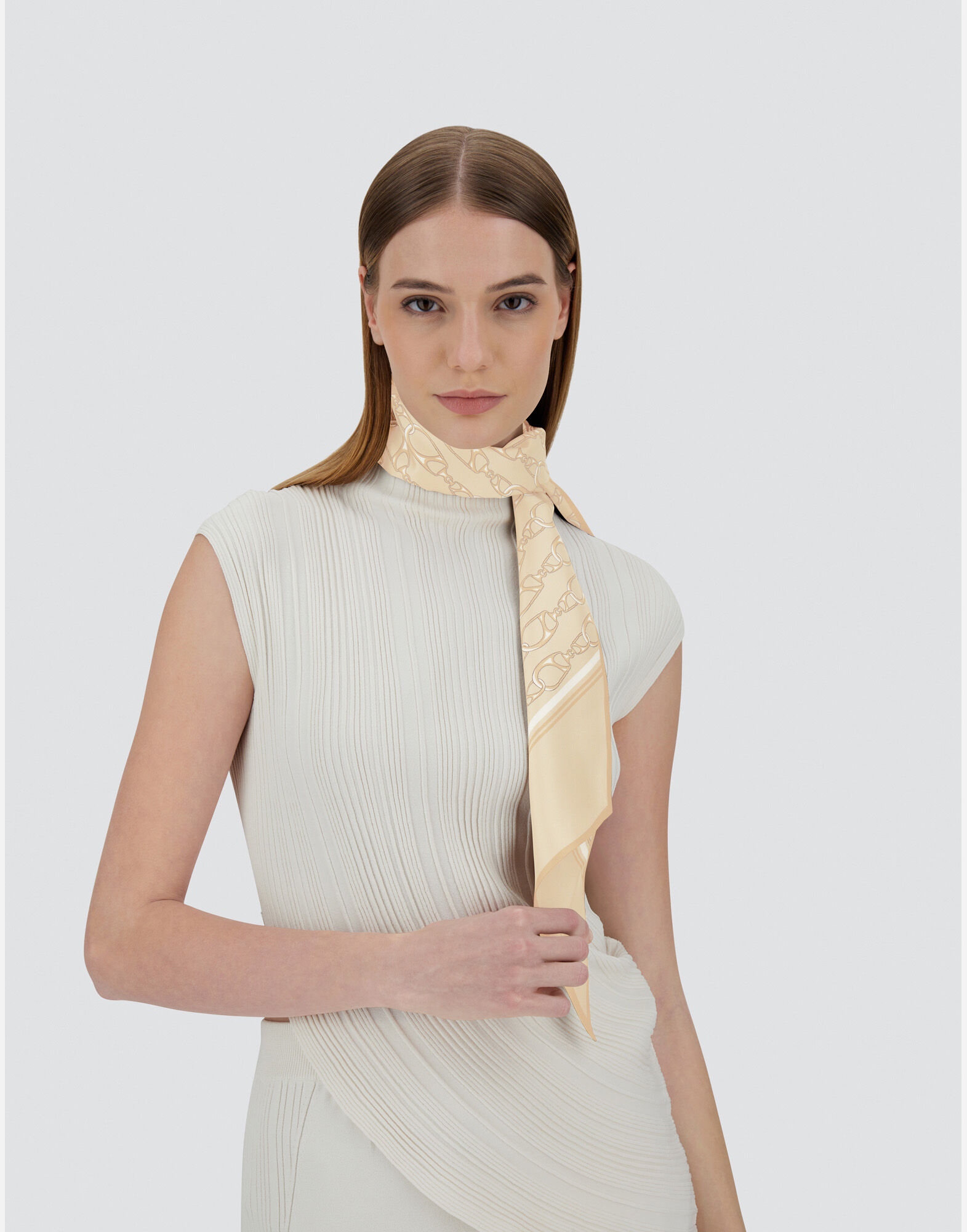 SCARF IN ICONIC PRINT SILK