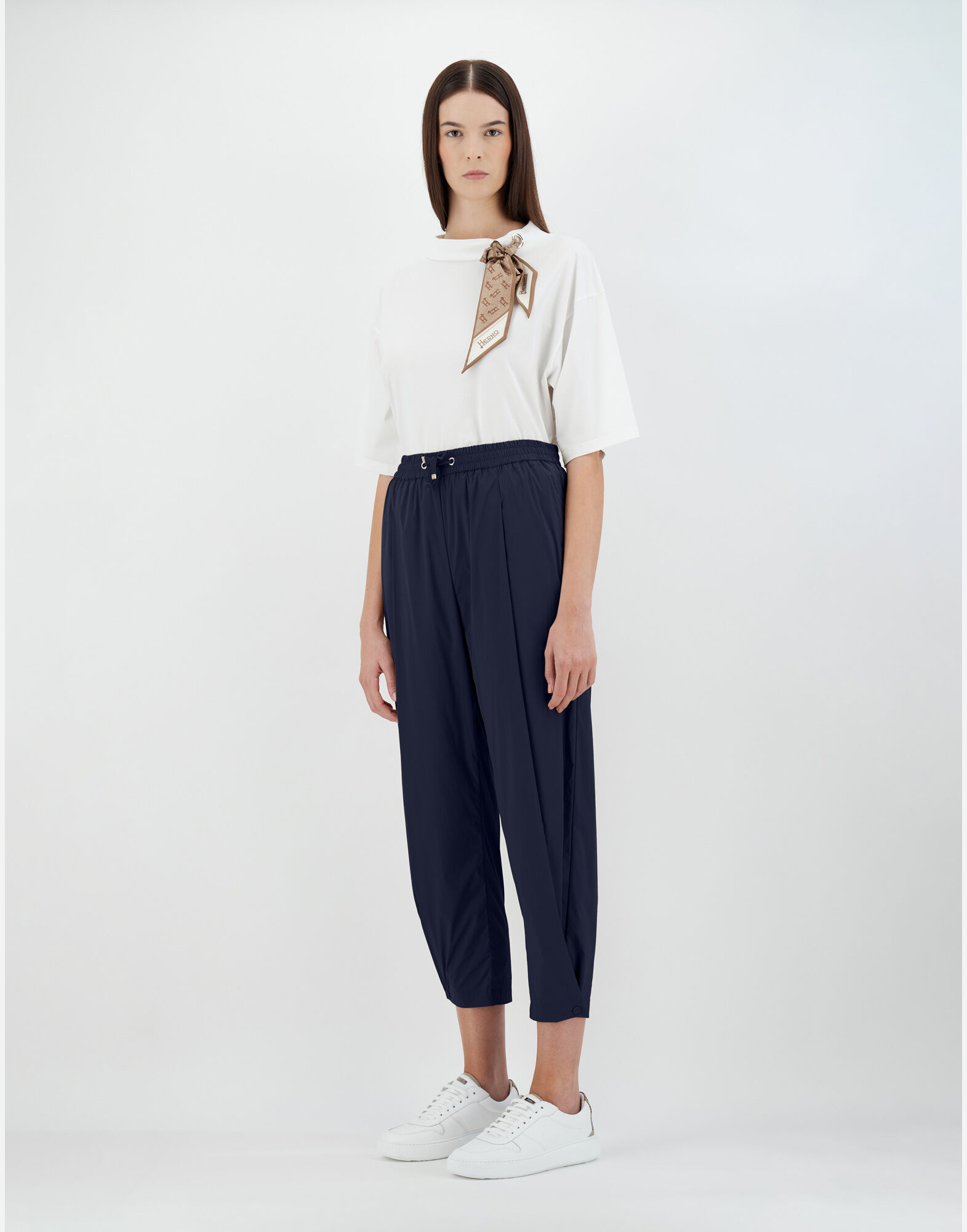 TROUSERS IN LIGHT NYLON STRETCH