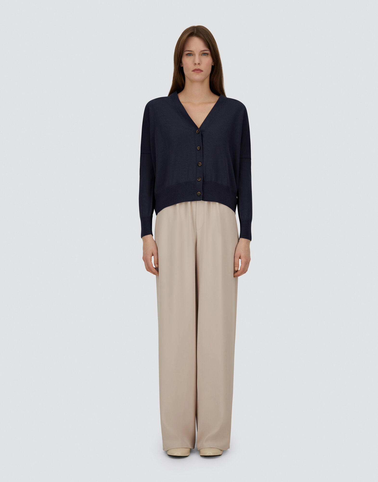 CARDIGAN IN BASIC MERINO WOOL