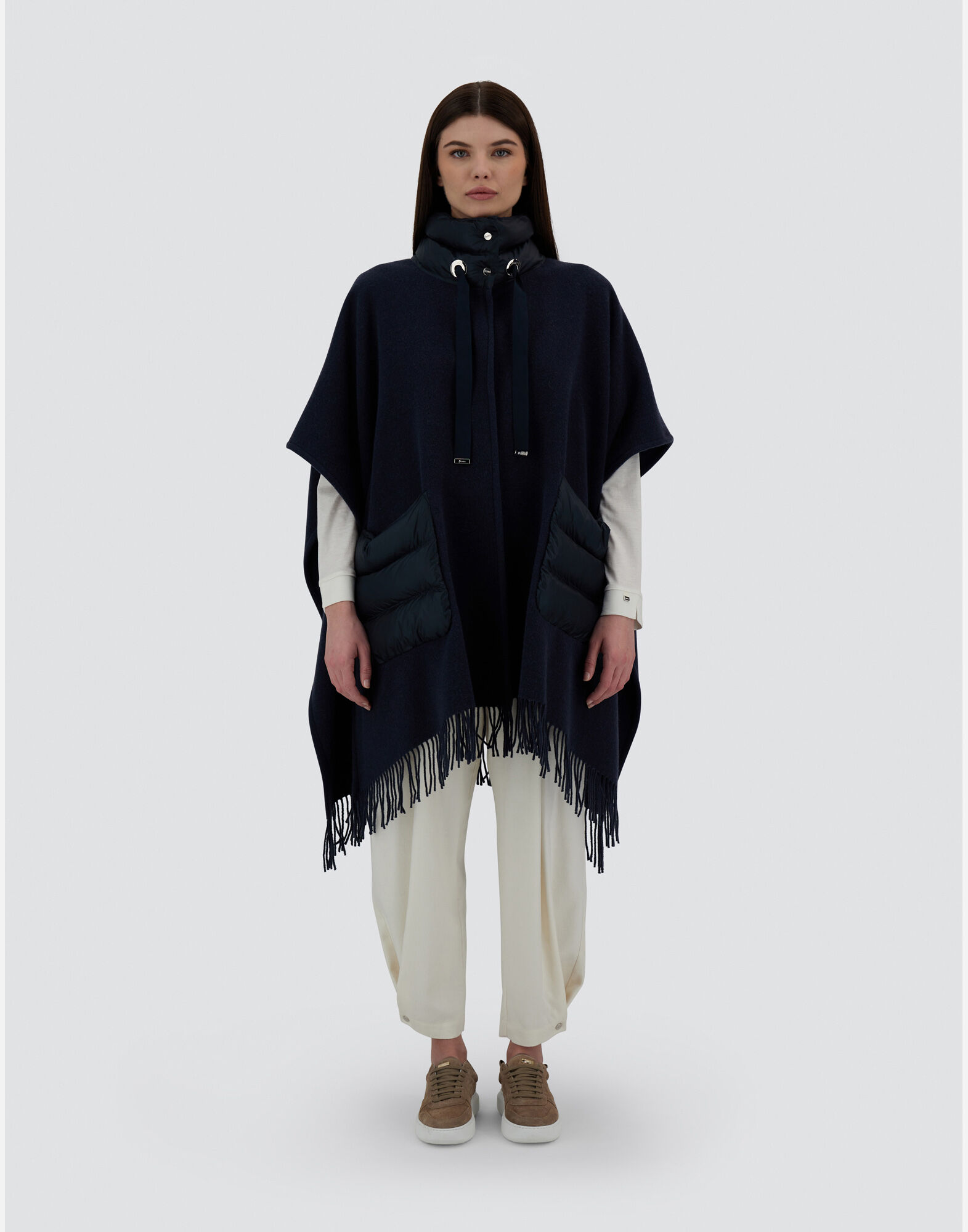 RESORT PONCHO IN WARMY & NYLON ULTRALIGHT