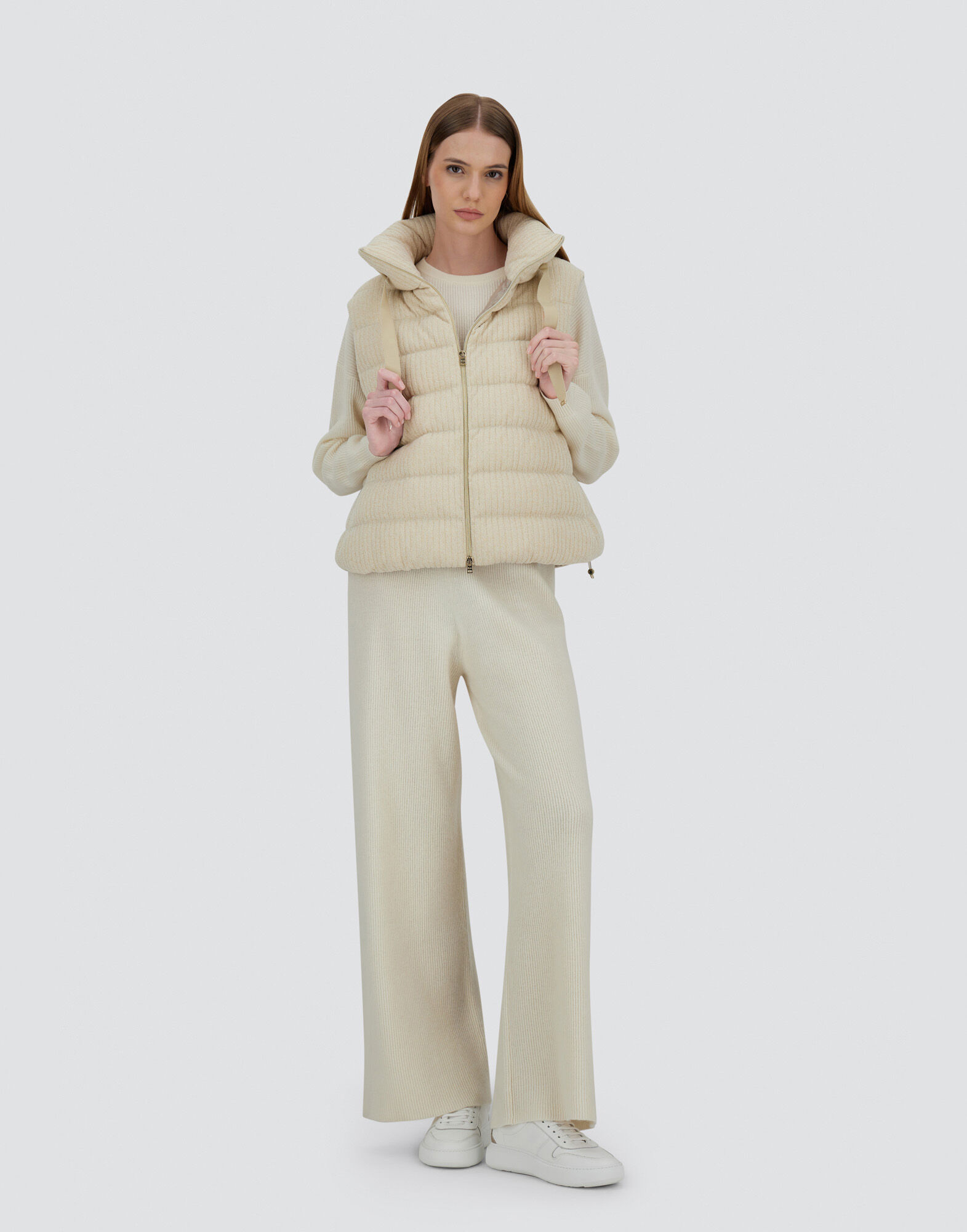 VEST IN SHINY RIBBED KNIT