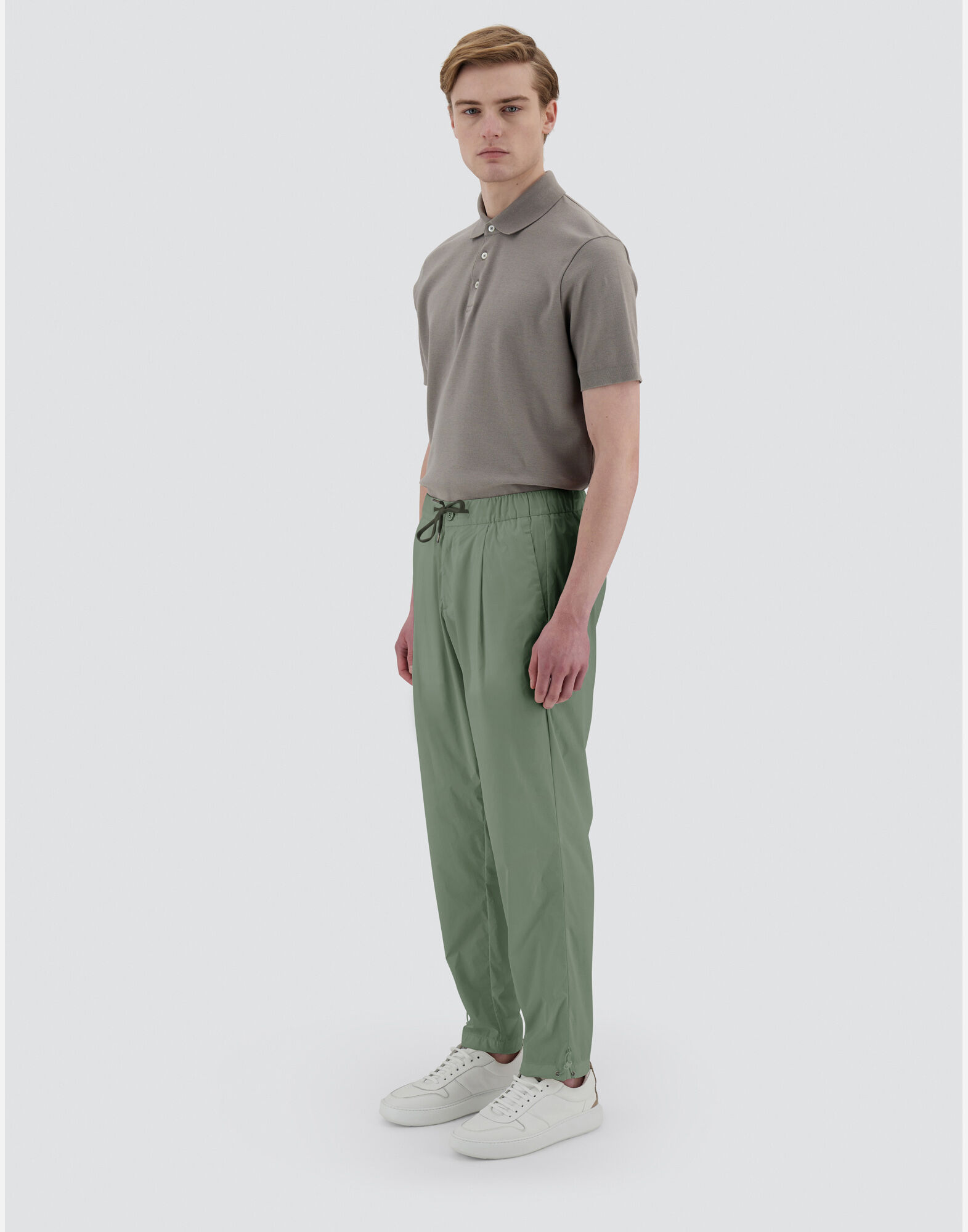 RESORT TROUSERS IN LIGHT NYLON STRETCH