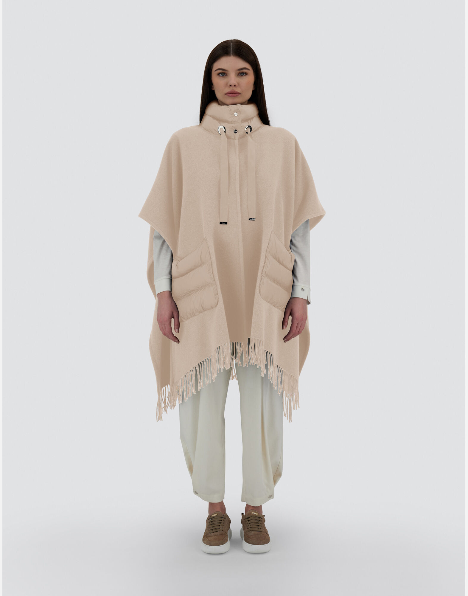 RESORT PONCHO IN WARMY & NYLON ULTRALIGHT