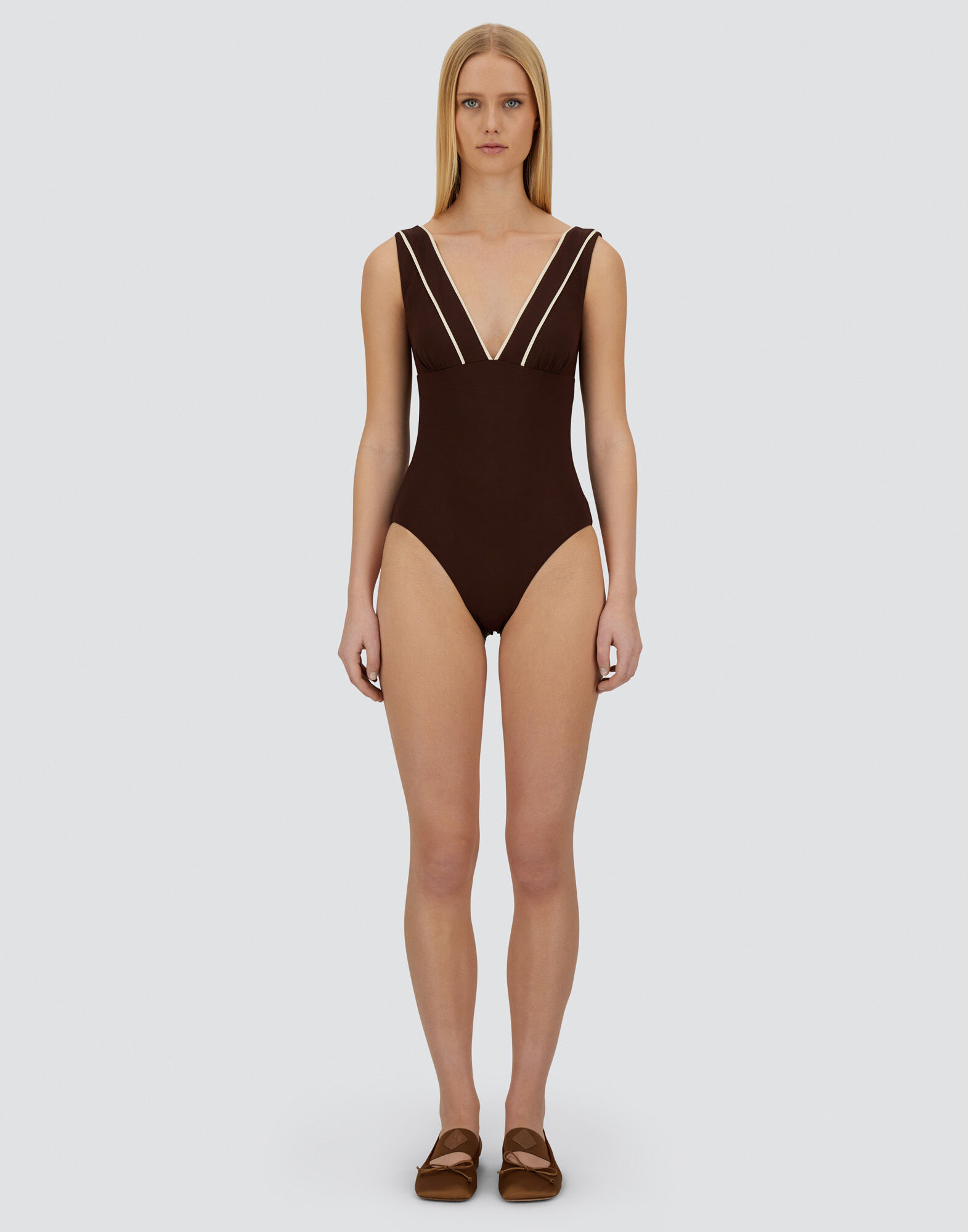 RESORT ONE-PIECE SWIMSUIT IN COMFORT LYCRA