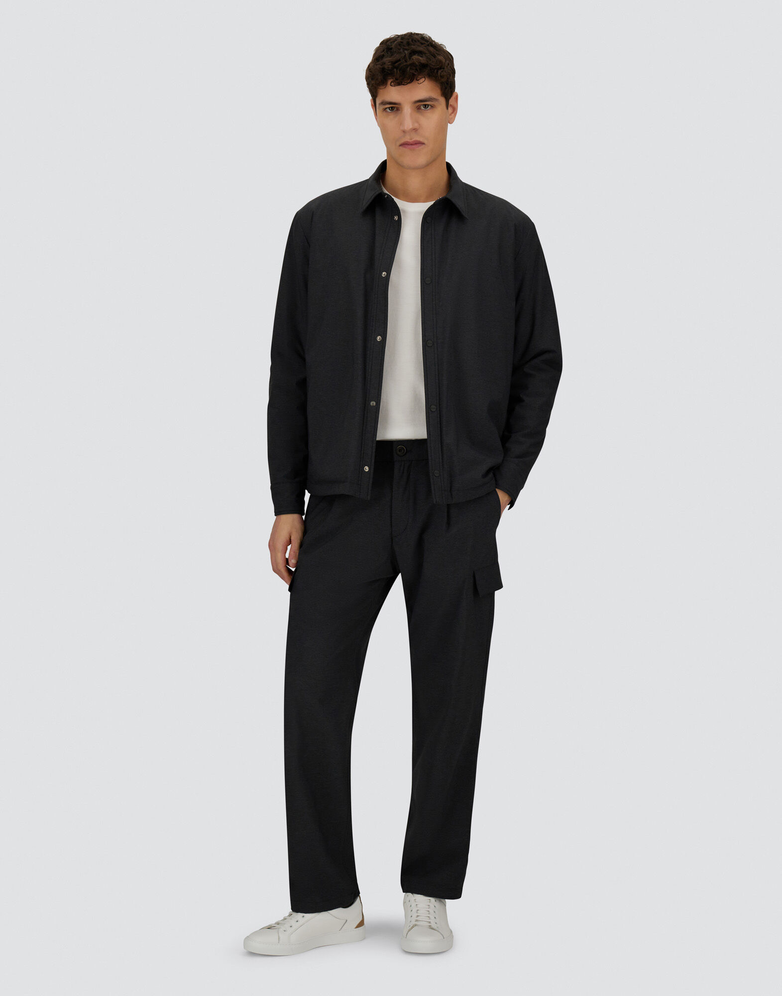 RESORT CARGO TROUSERS IN NYLON COMFORT STRETCH
