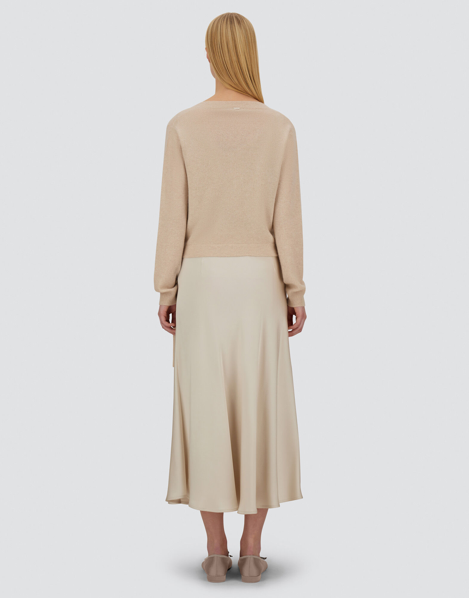 RESORT CARDIGAN IN LIGHT CASHMERE KNIT