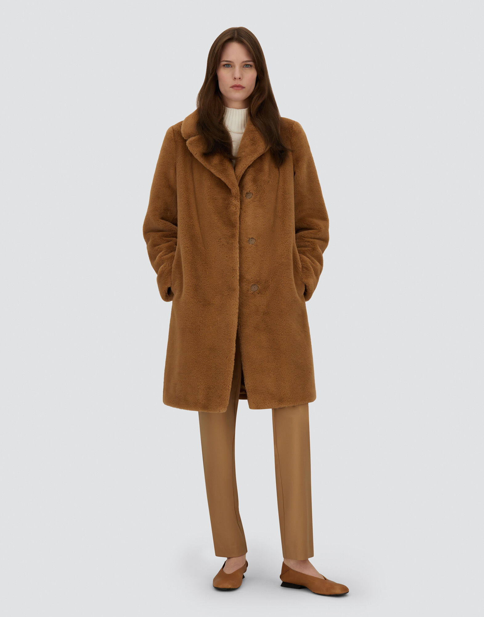 COAT IN SOFT ALTERNATIVE FUR