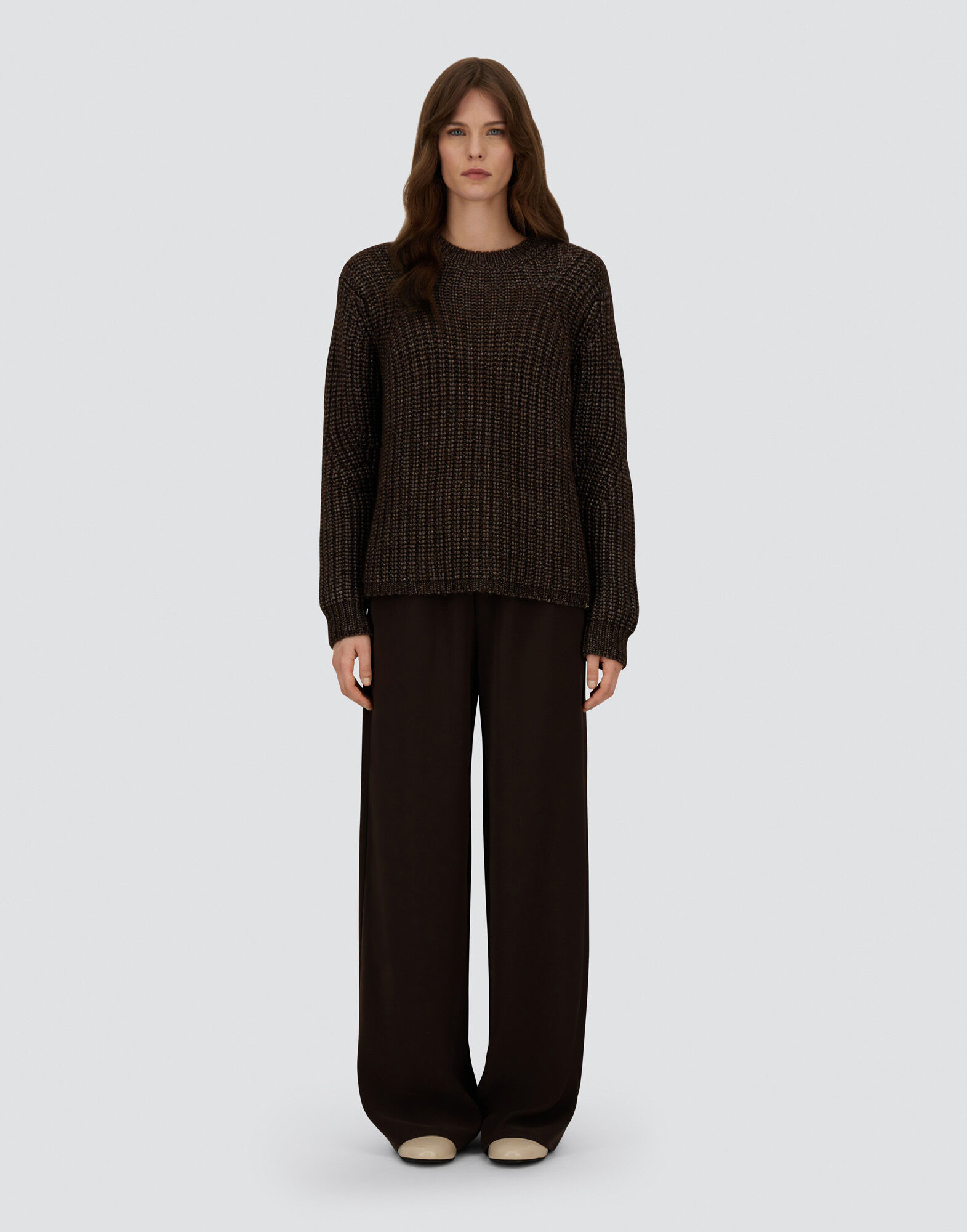 TROUSERS IN MATT CREPE SATIN