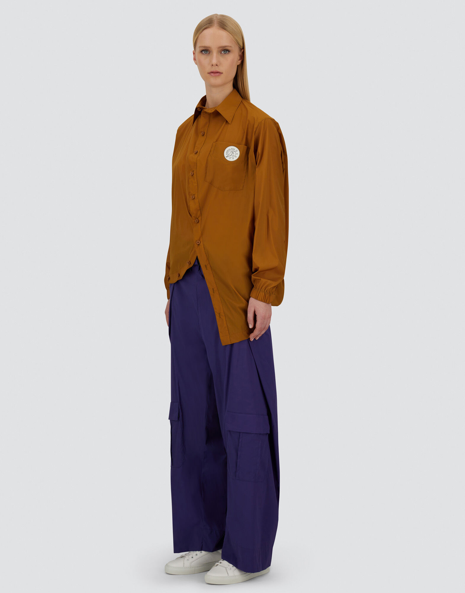 GLOBE SHIRT IN ECO COTTON FEEL