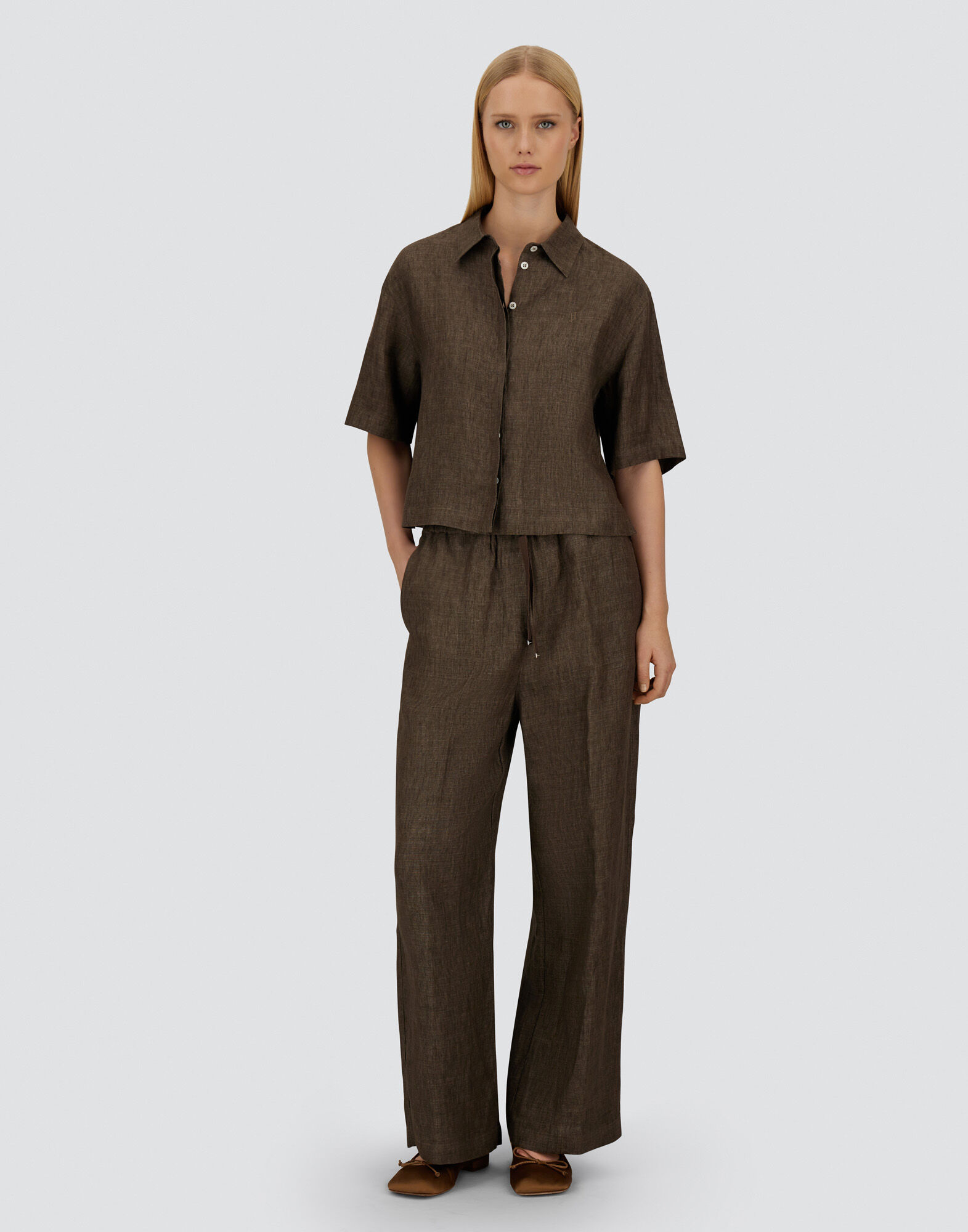 RESORT TROUSERS IN NEW LINEN